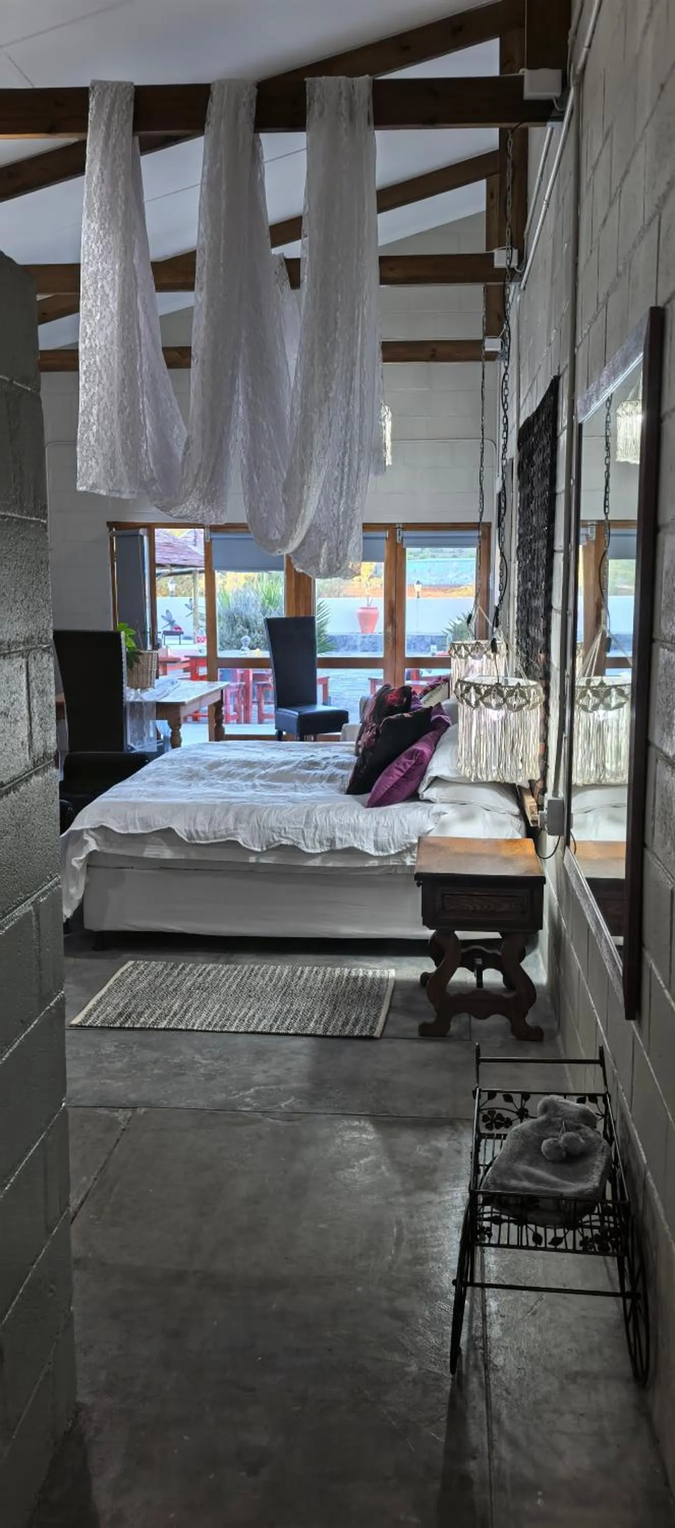 Bed in Daisy Country Lodge