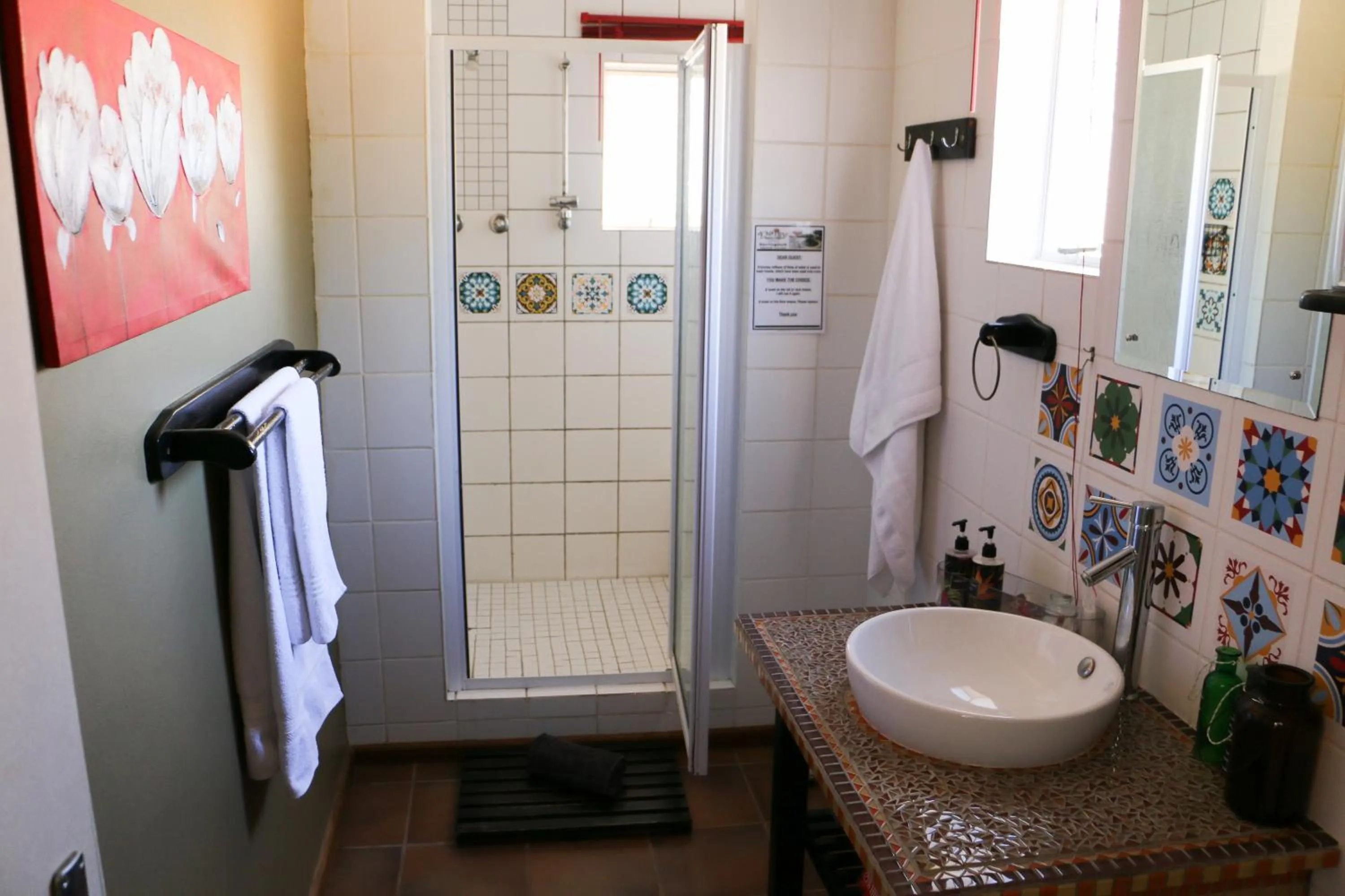 Shower in Daisy Country Lodge