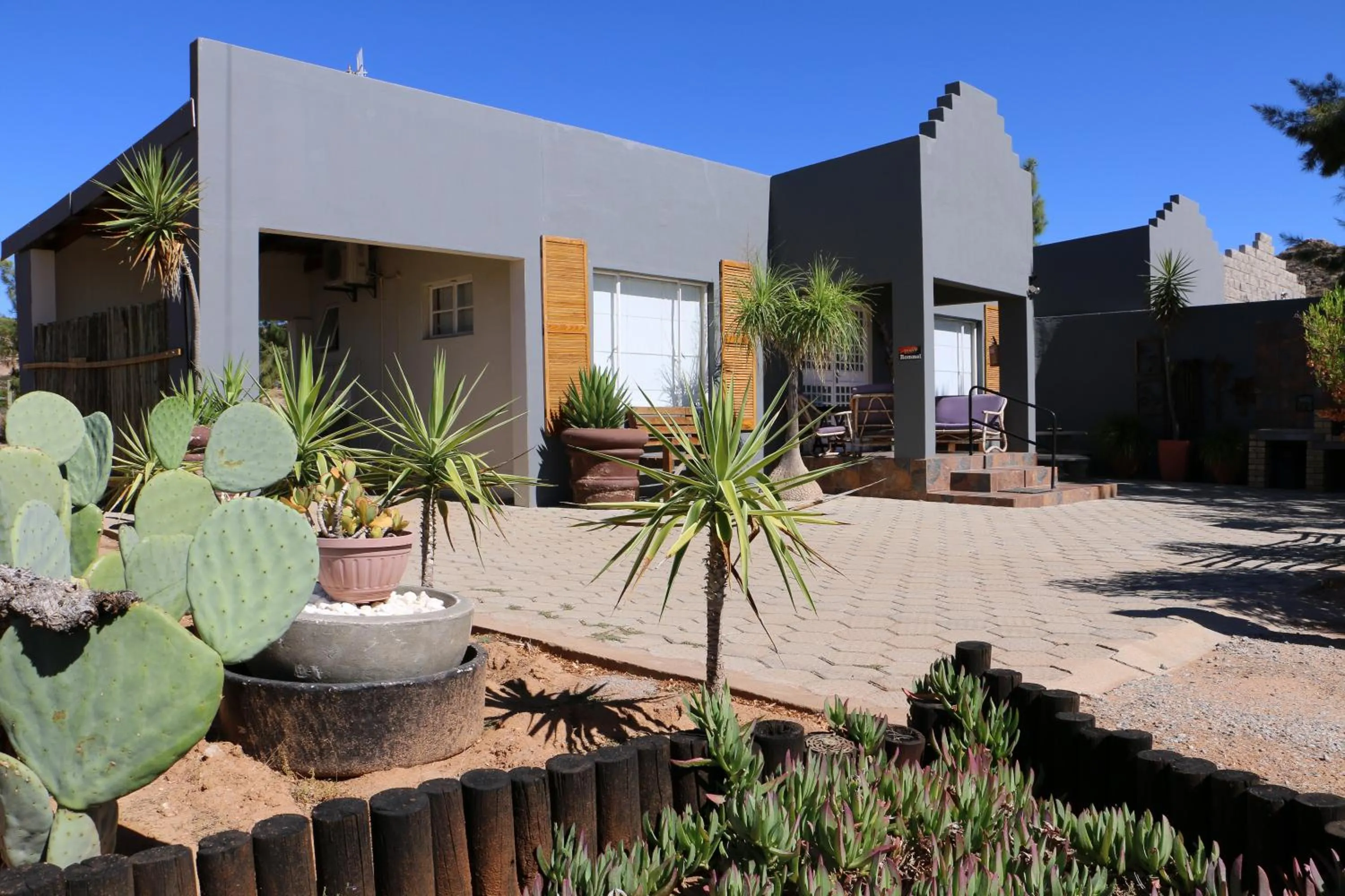 Property building in Daisy Country Lodge