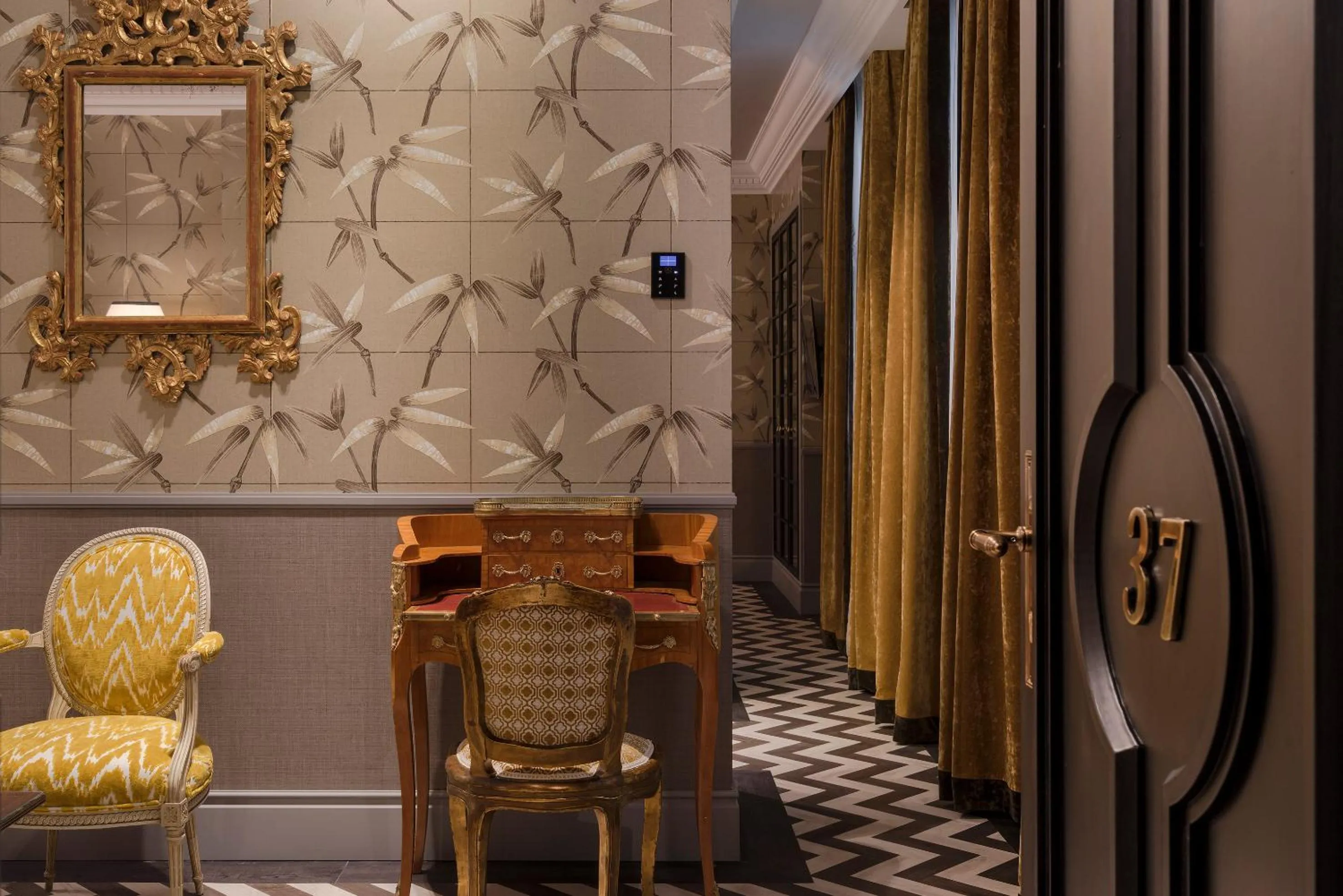 Seating area in Relais & Châteaux Heritage Hotel