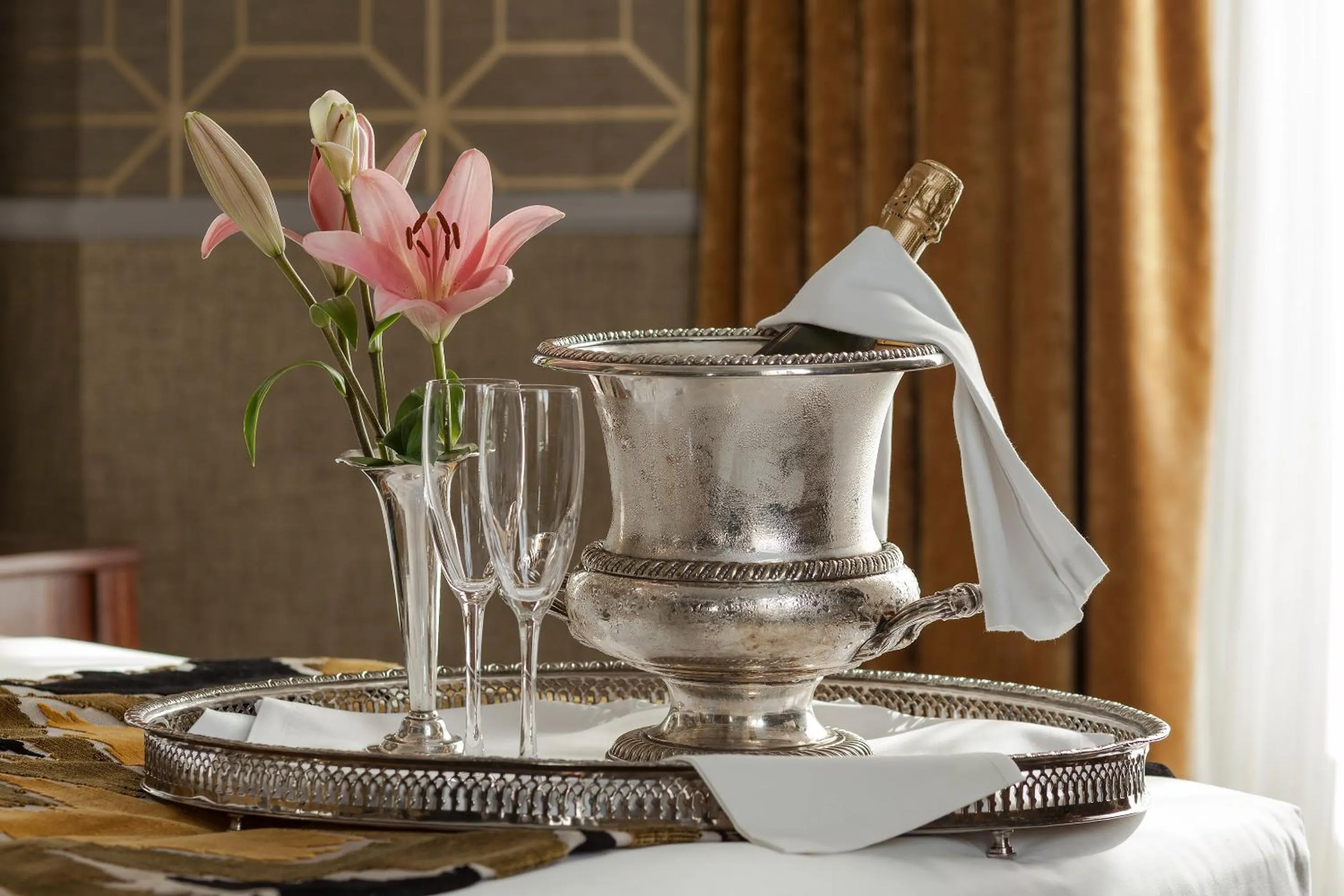 Drinks in Relais & Châteaux Heritage Hotel