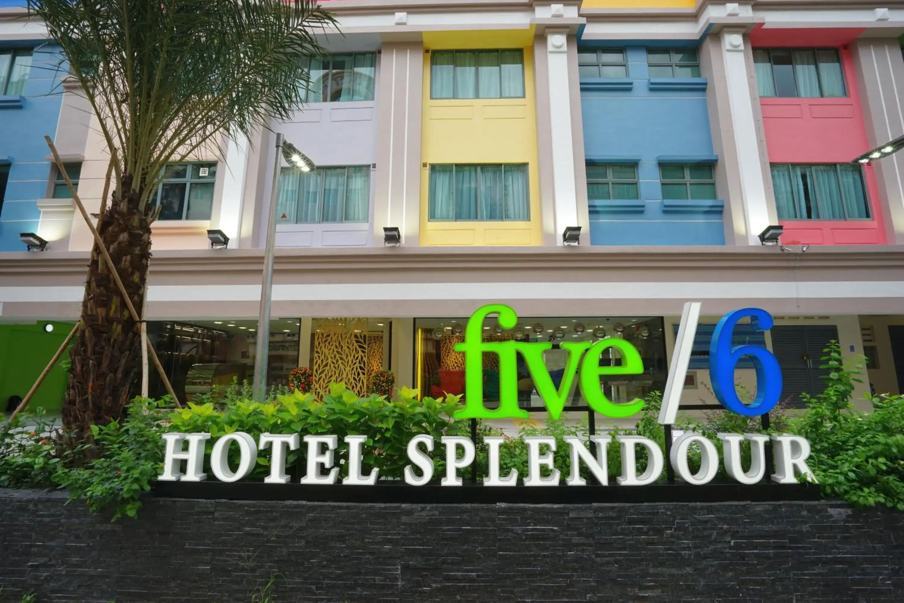 Facade/entrance in five6 Hotel Splendour Facade/entrance in five6 Hotel Splendour