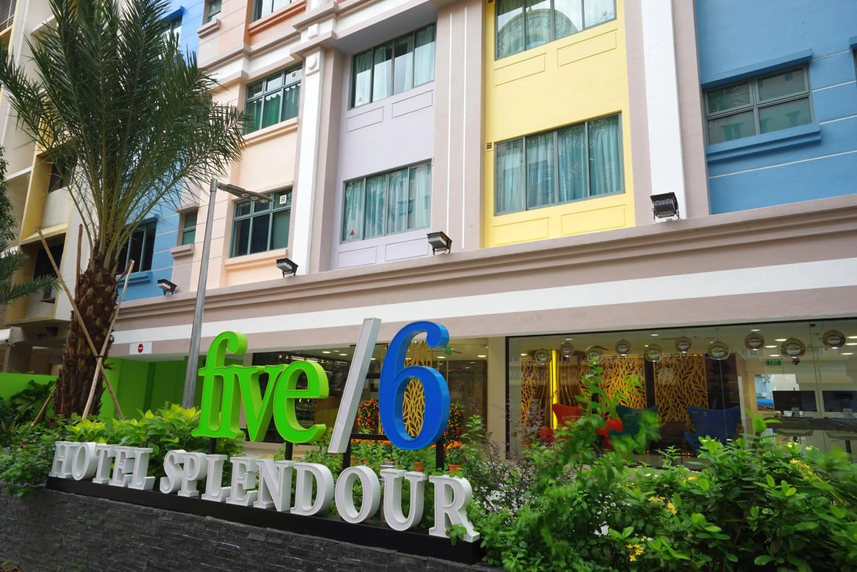 Facade/entrance in five6 Hotel Splendour