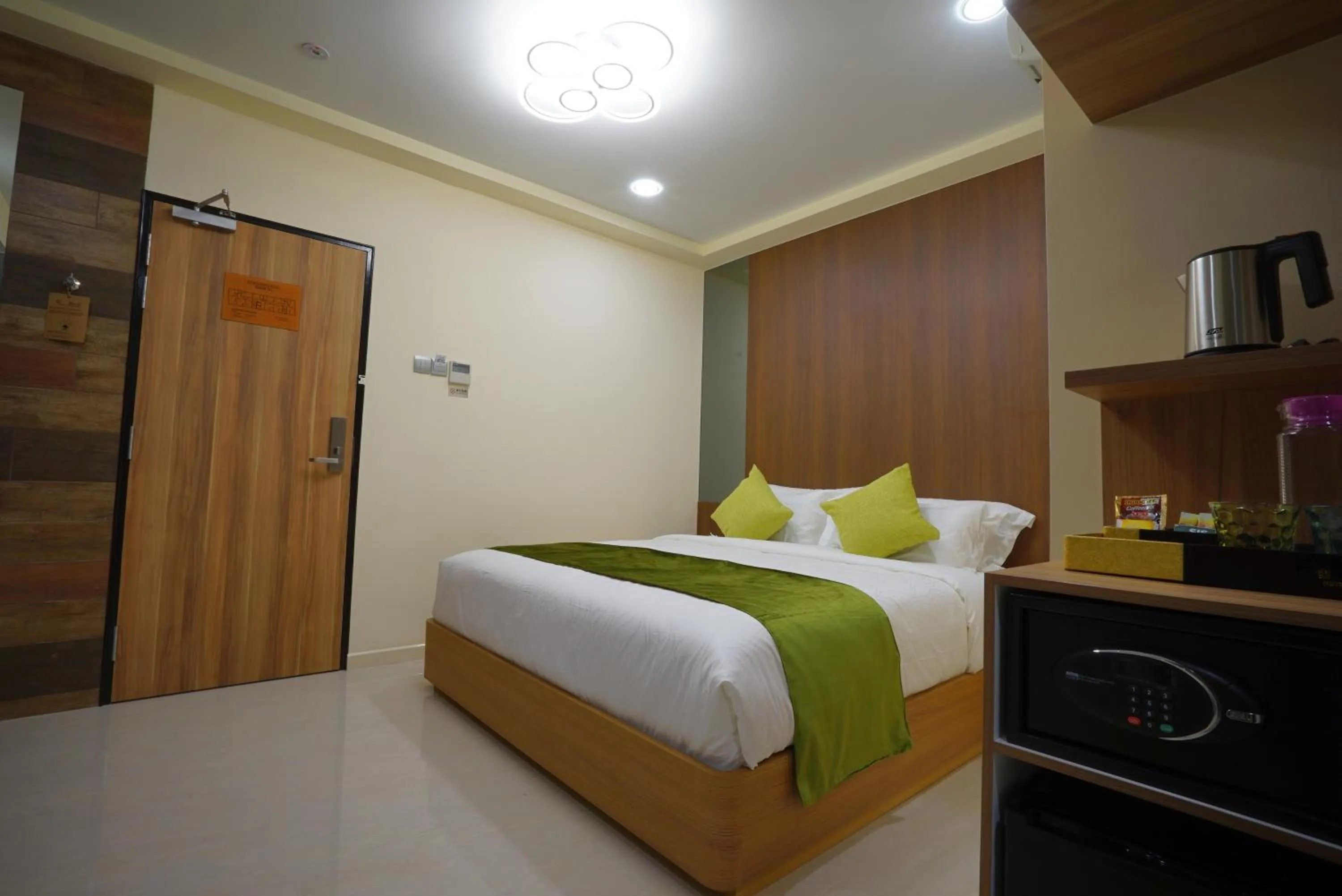 Bed in five6 Hotel Splendour