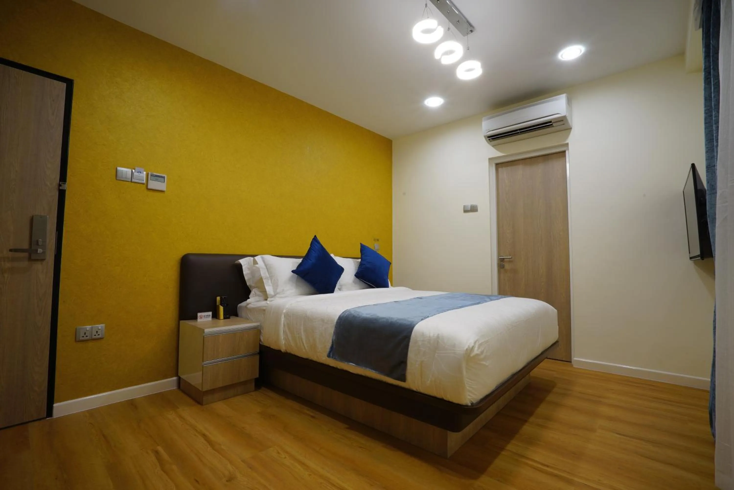 Bed in five6 Hotel Splendour