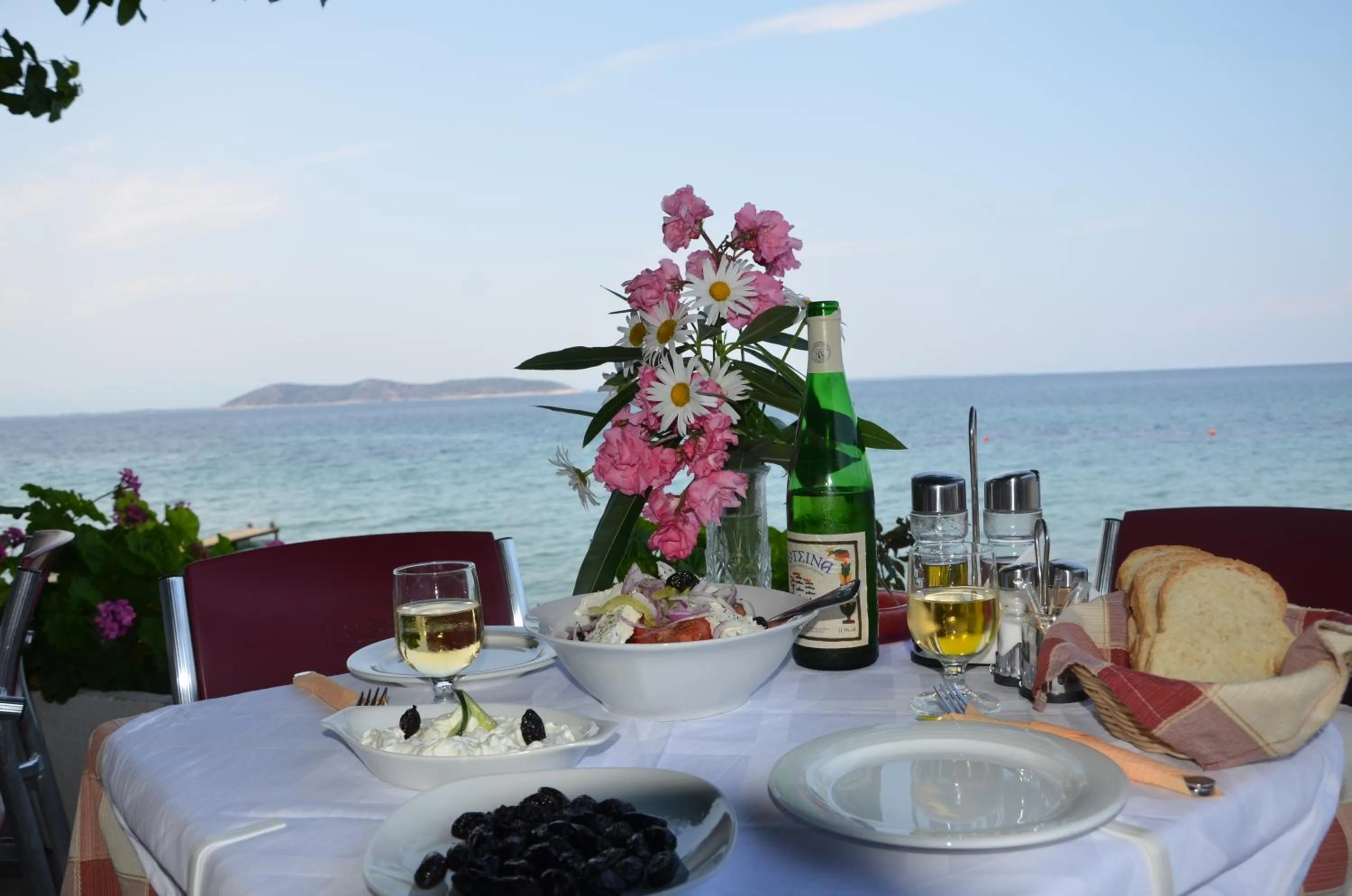 Restaurant/places to eat in Hotel Villa Nisteri