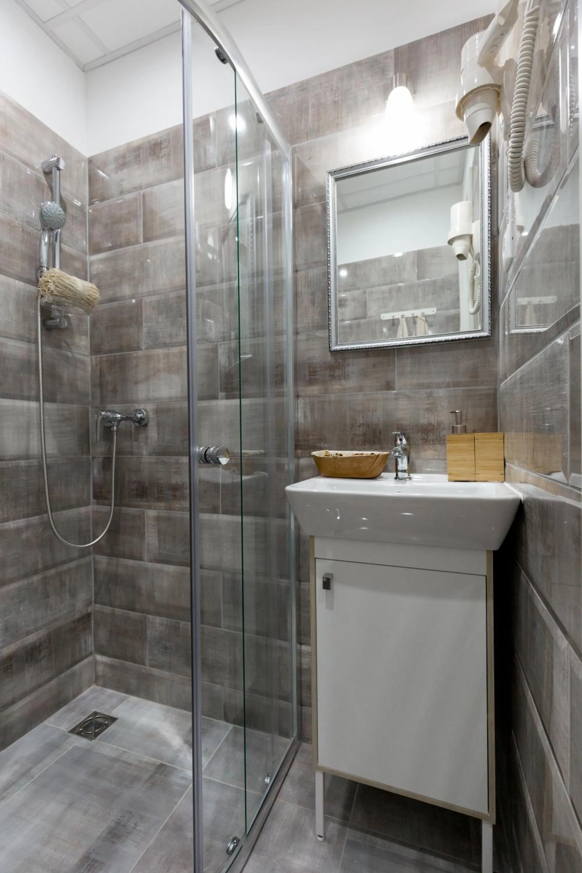 Bathroom in Budapest Holidays Fashion