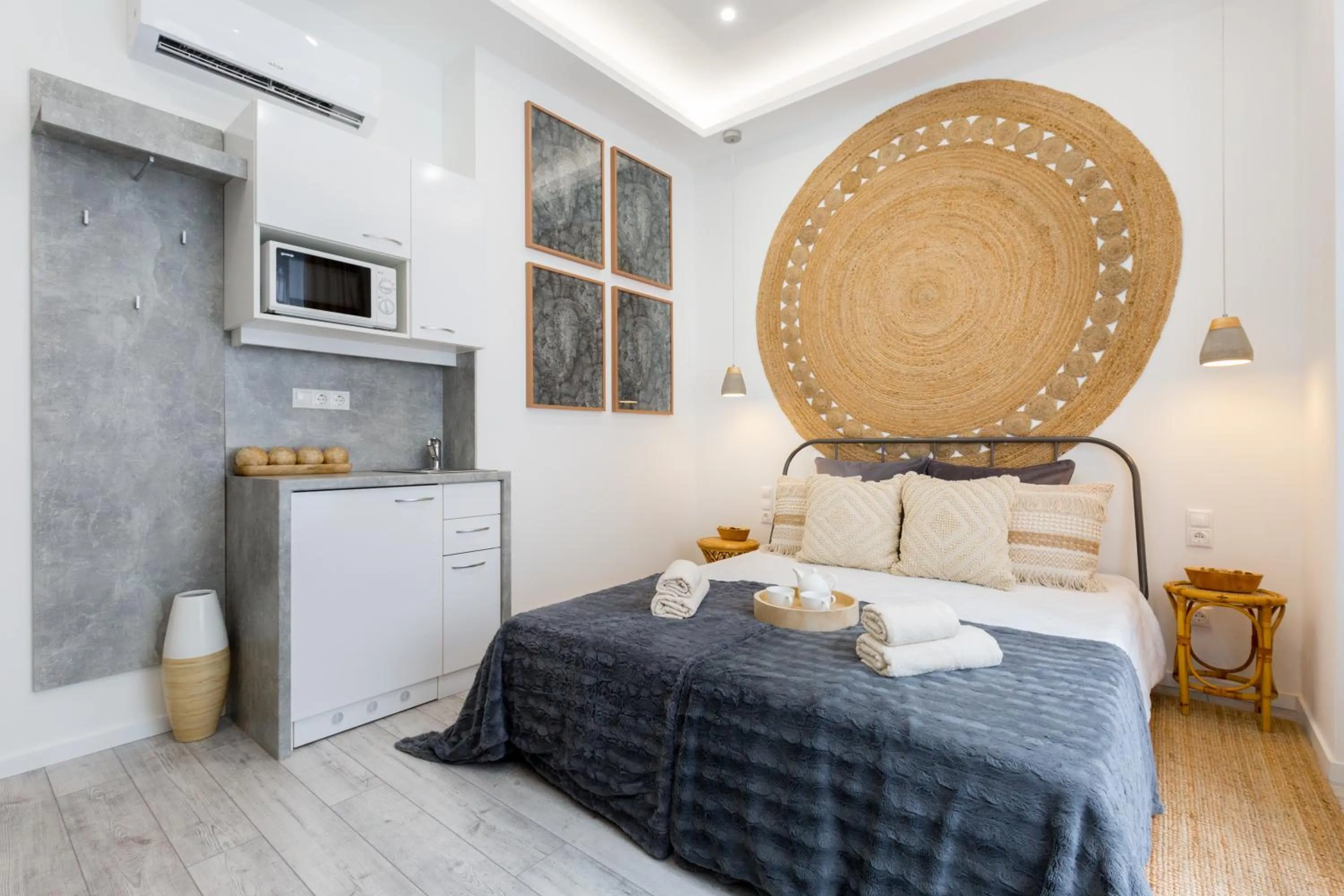 Photo of the whole room, Bed in Budapest Holidays Fashion