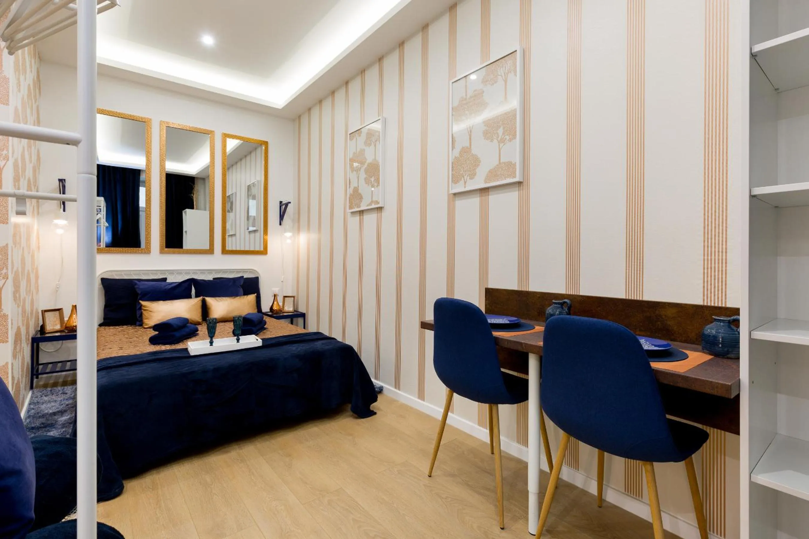 Photo of the whole room, Bed in Budapest Holidays Fashion