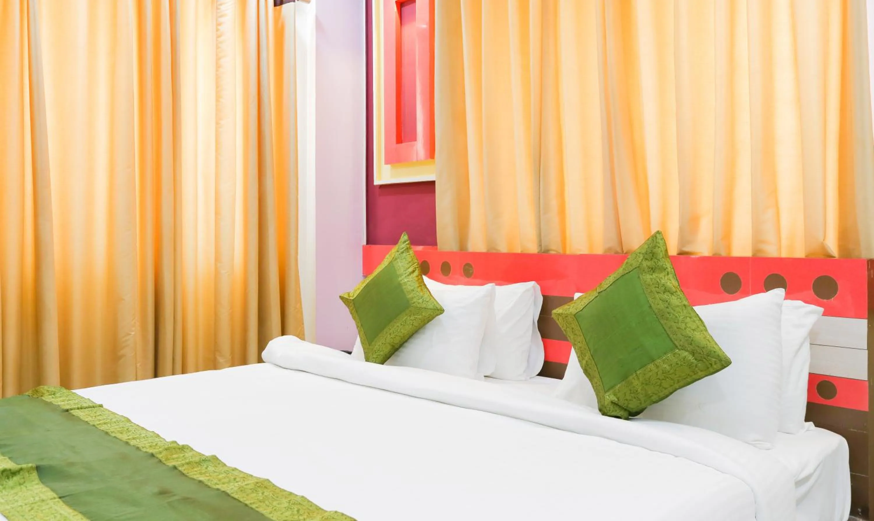 Bedroom, Bed in Itsy Hotels Worldtree Bellandur