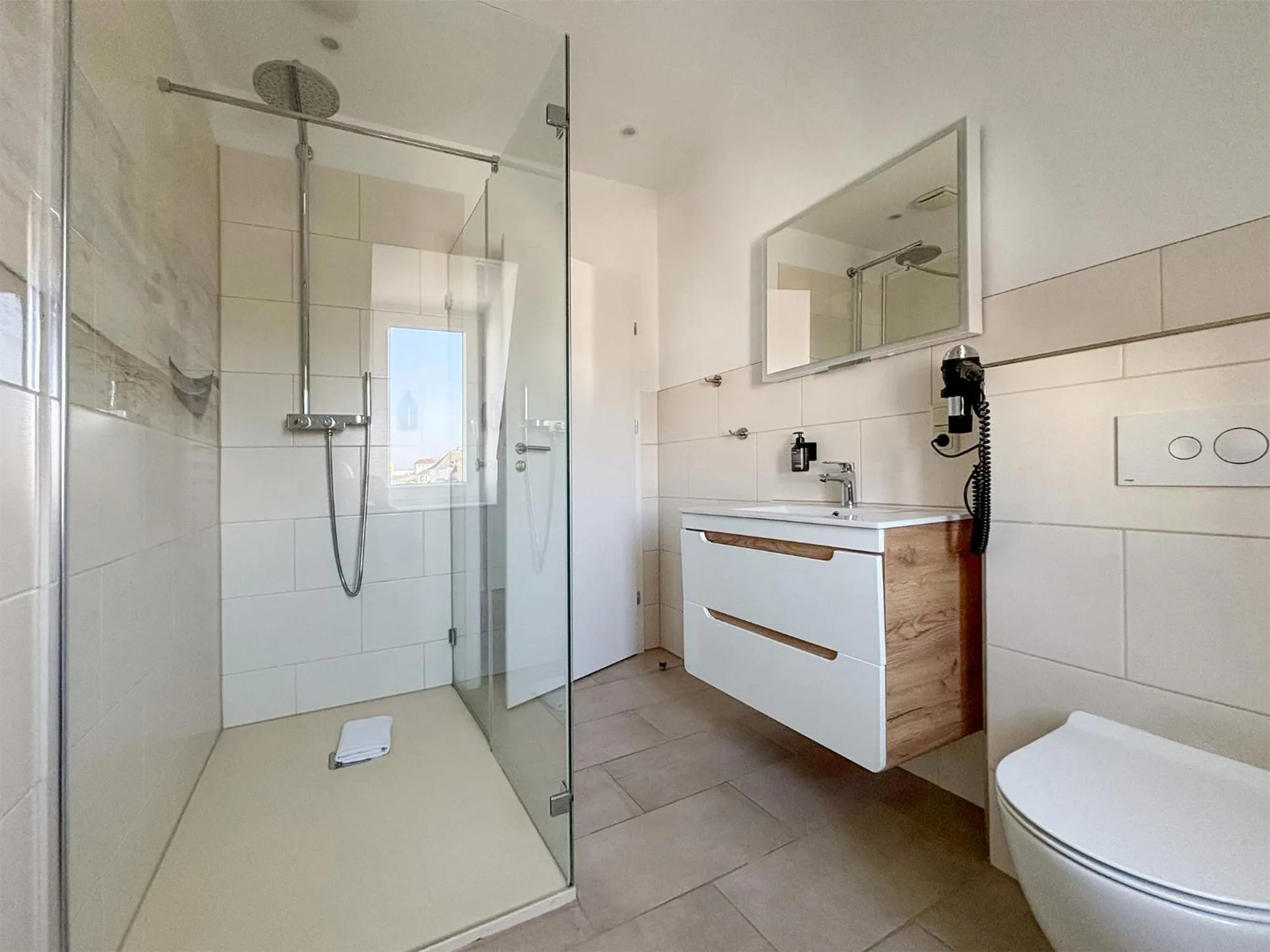 Bathroom in DORMERO Hotel Wilhelmshaven