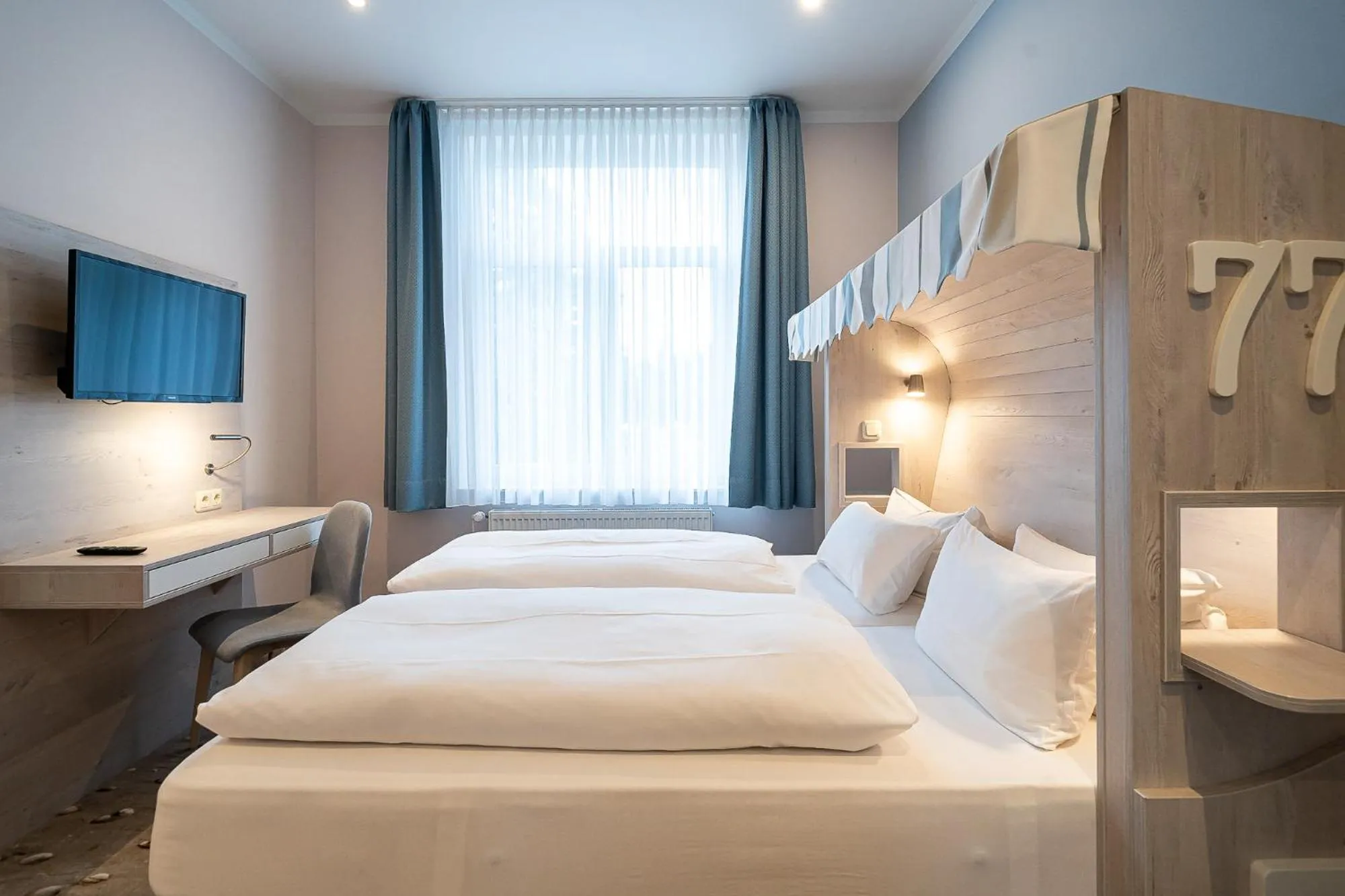 Suite - single occupancy in DORMERO Hotel Wilhelmshaven