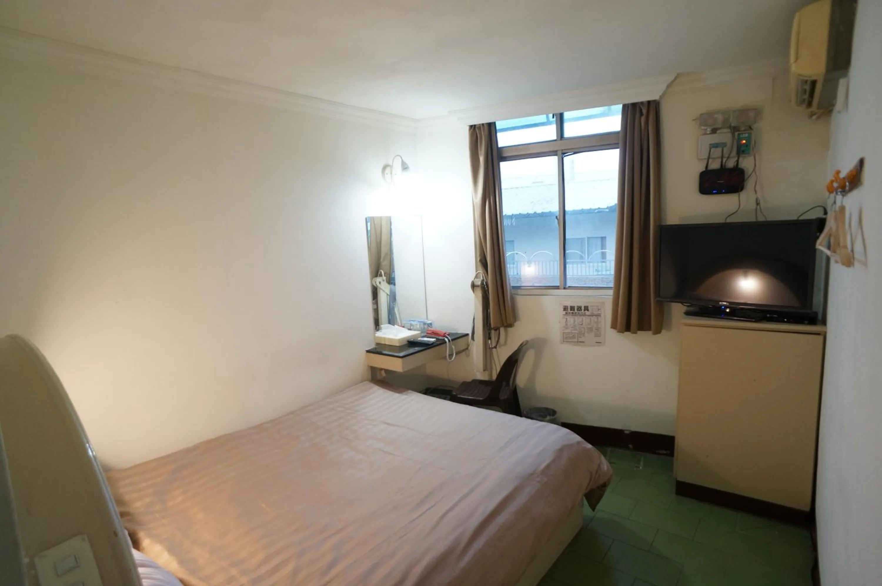 bunk bed, Bed in Yi Yuan Hotel