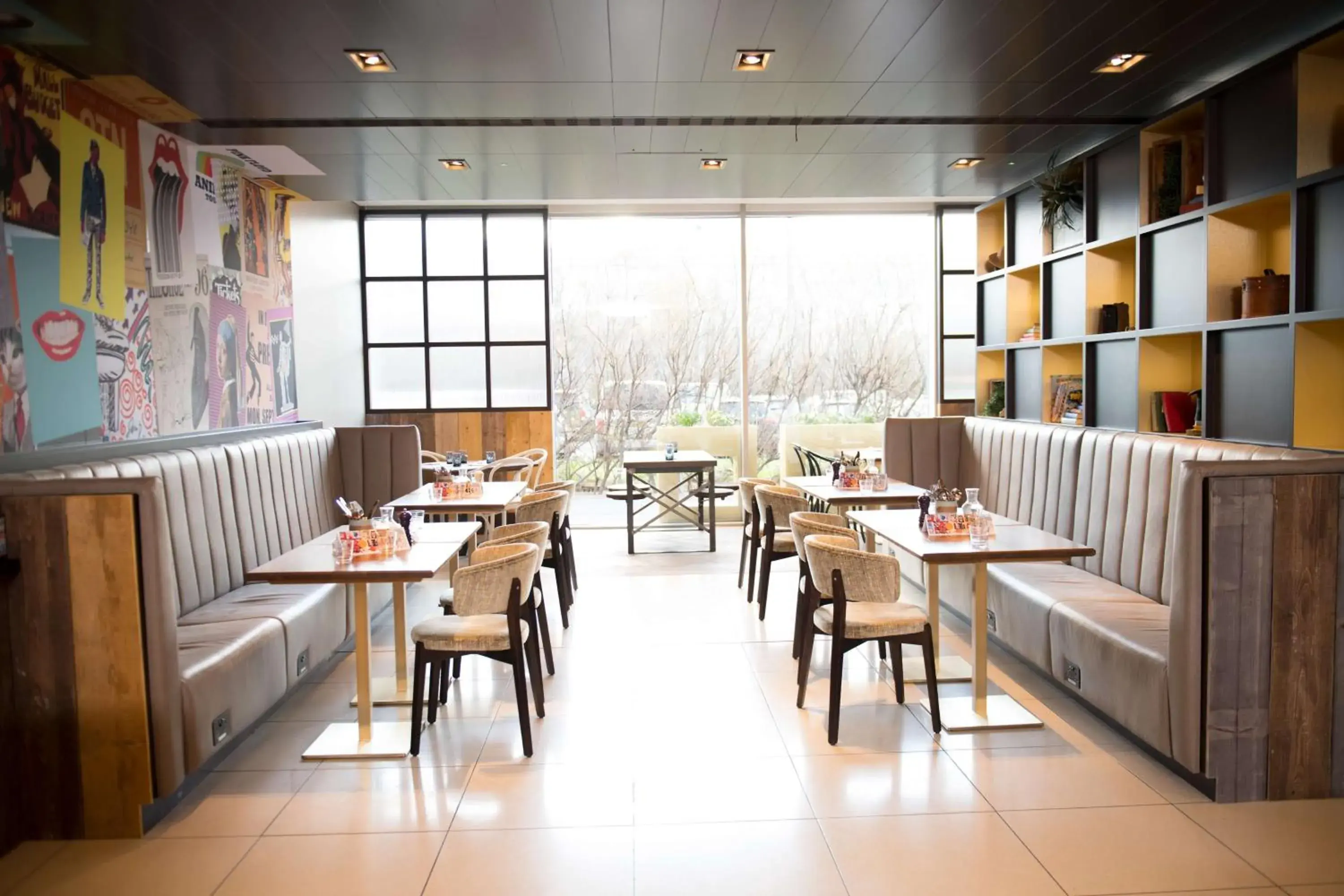 Restaurant/places to eat in Radisson Blu Hotel London Stansted Airport Restaurant/places to eat in Radisson Blu Hotel London Stansted Airport