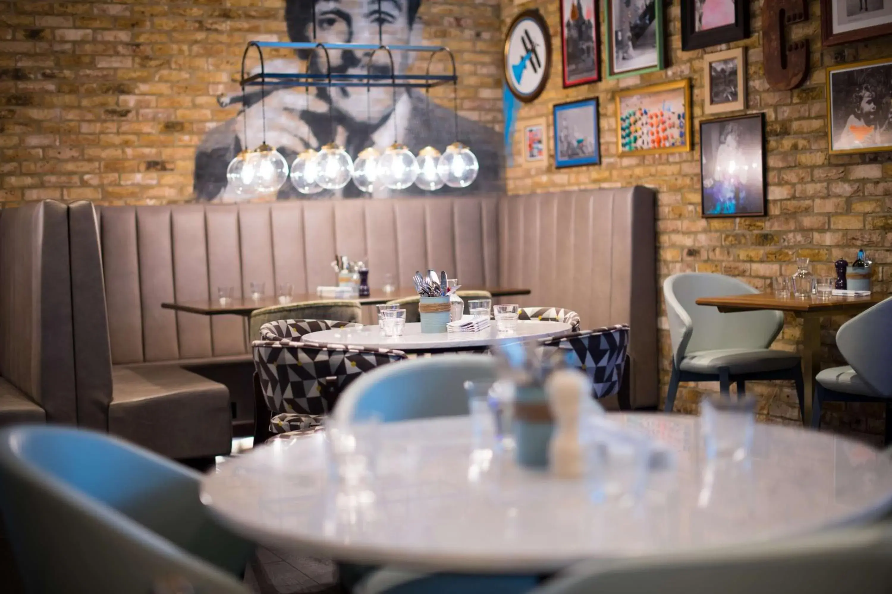 Restaurant/places to eat in Radisson Blu Hotel London Stansted Airport Restaurant/places to eat in Radisson Blu Hotel London Stansted Airport