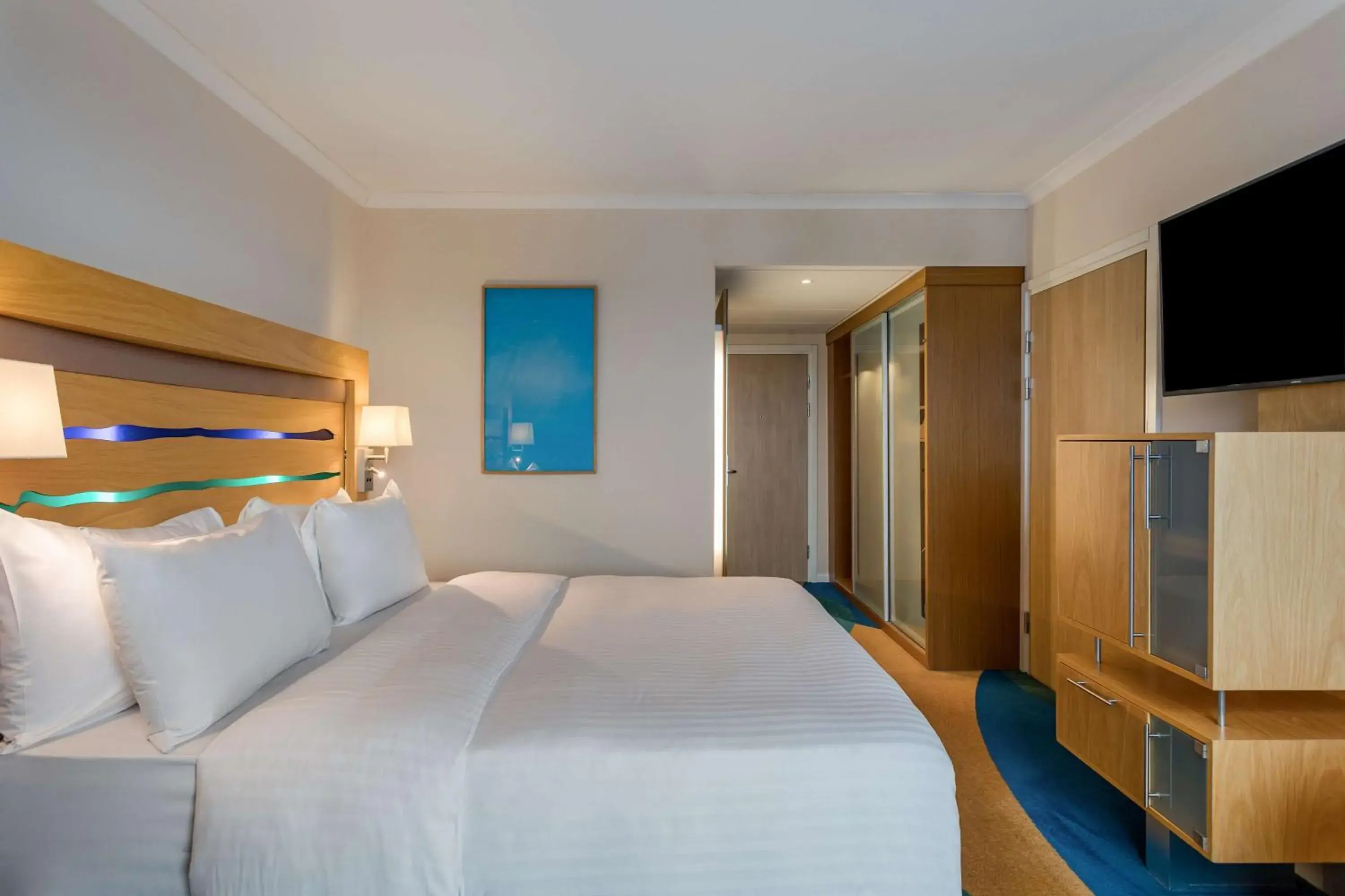 Photo of the whole room, Bed in Radisson Blu Hotel London Stansted Airport Photo of the whole room, Bed in Radisson Blu Hotel London Stansted Airport