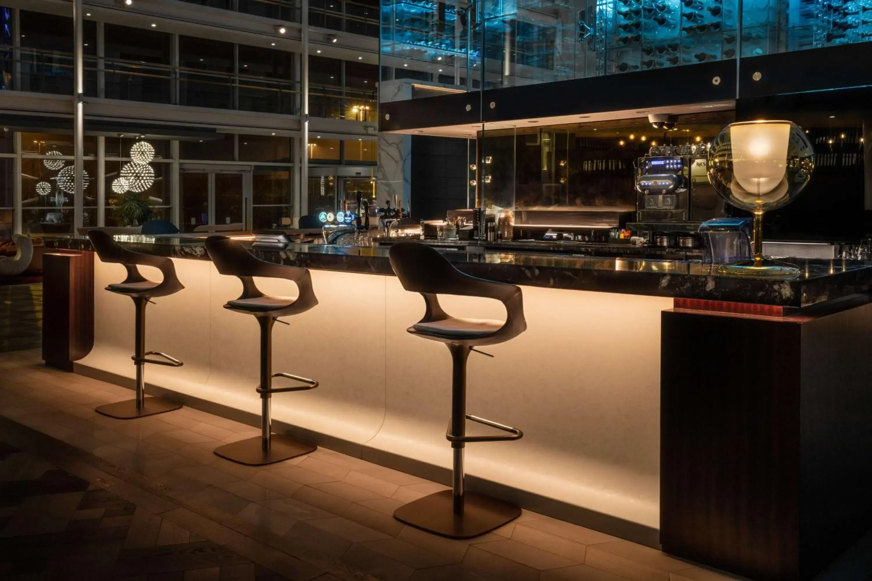 Lounge or bar in Radisson Blu Hotel London Stansted Airport Lounge or bar in Radisson Blu Hotel London Stansted Airport