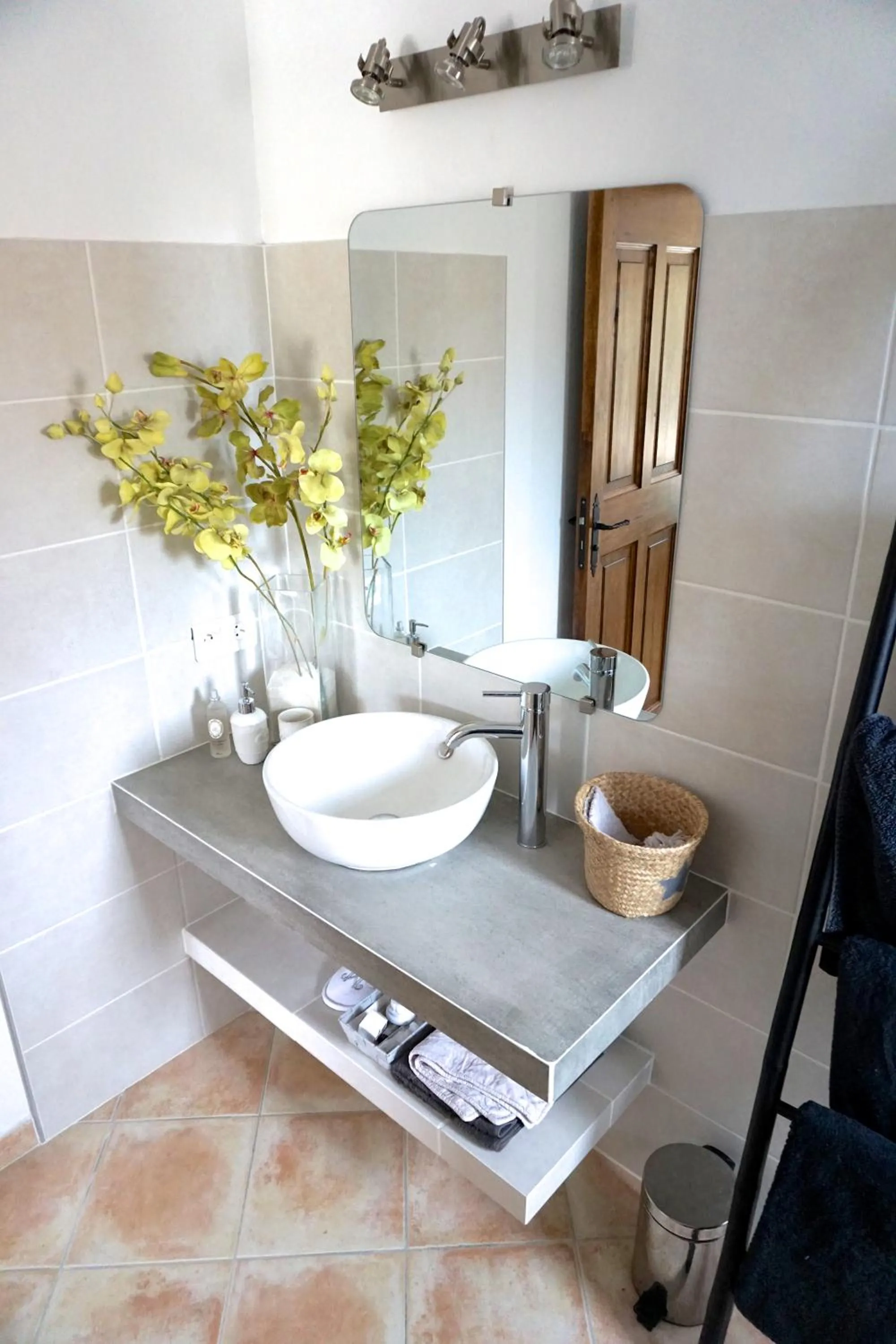 Shower in Lone Star House