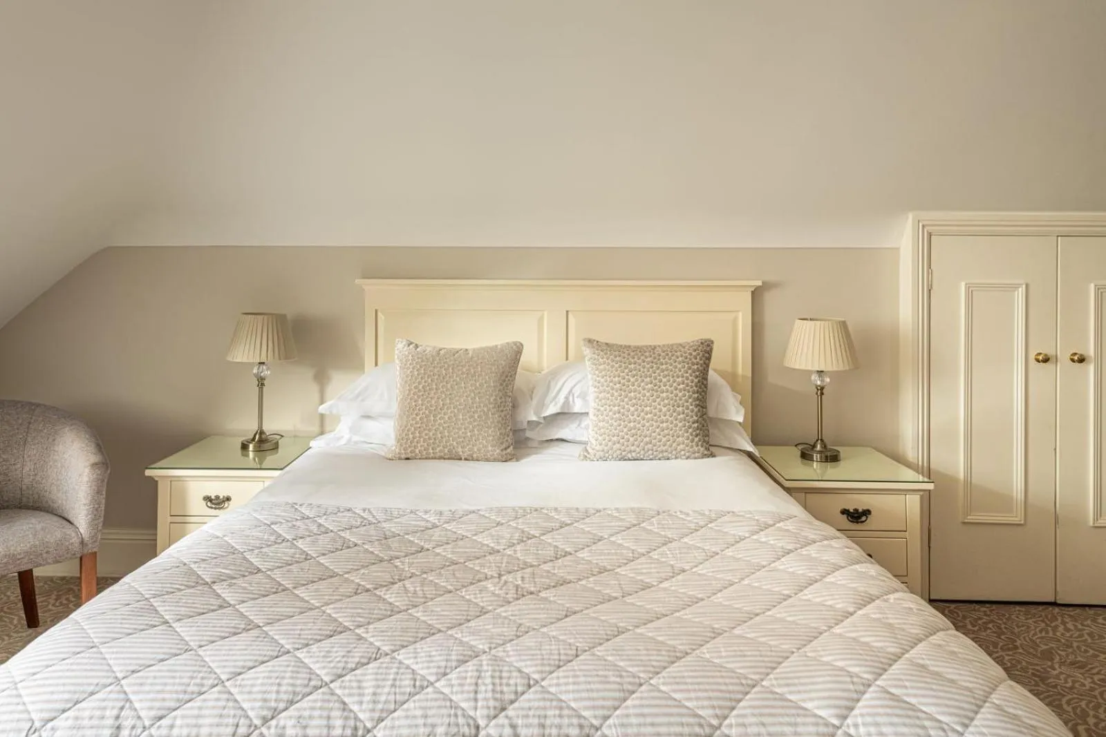 Bedroom, Bed in Bartley Lodge Hotel