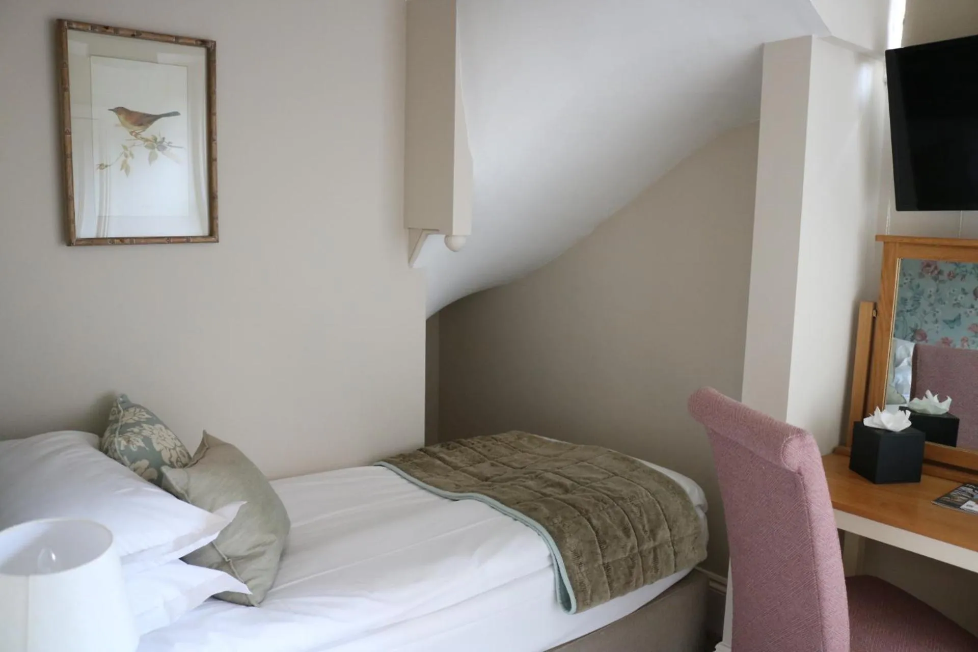 Bedroom, Bed in Bartley Lodge Hotel