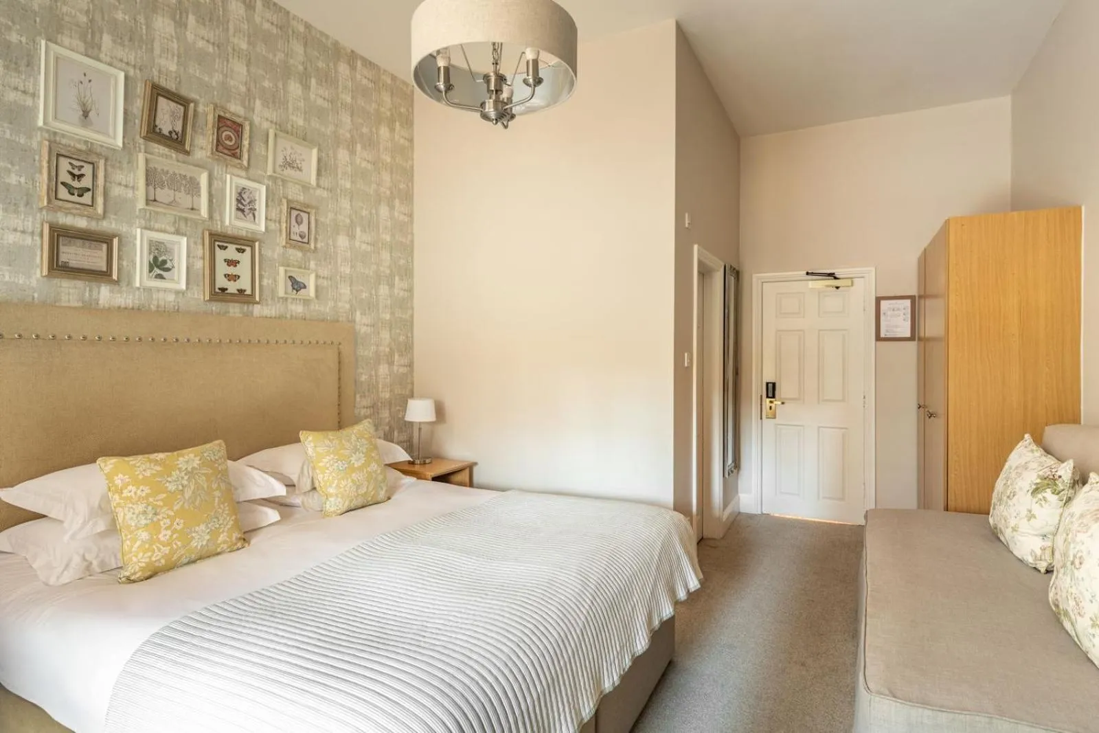 Bedroom, Bed in Bartley Lodge Hotel