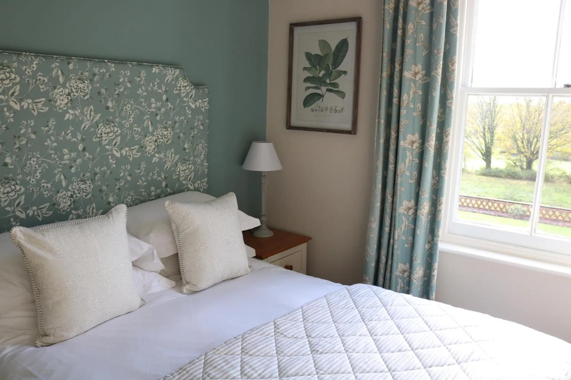 Bedroom, Bed in Bartley Lodge Hotel