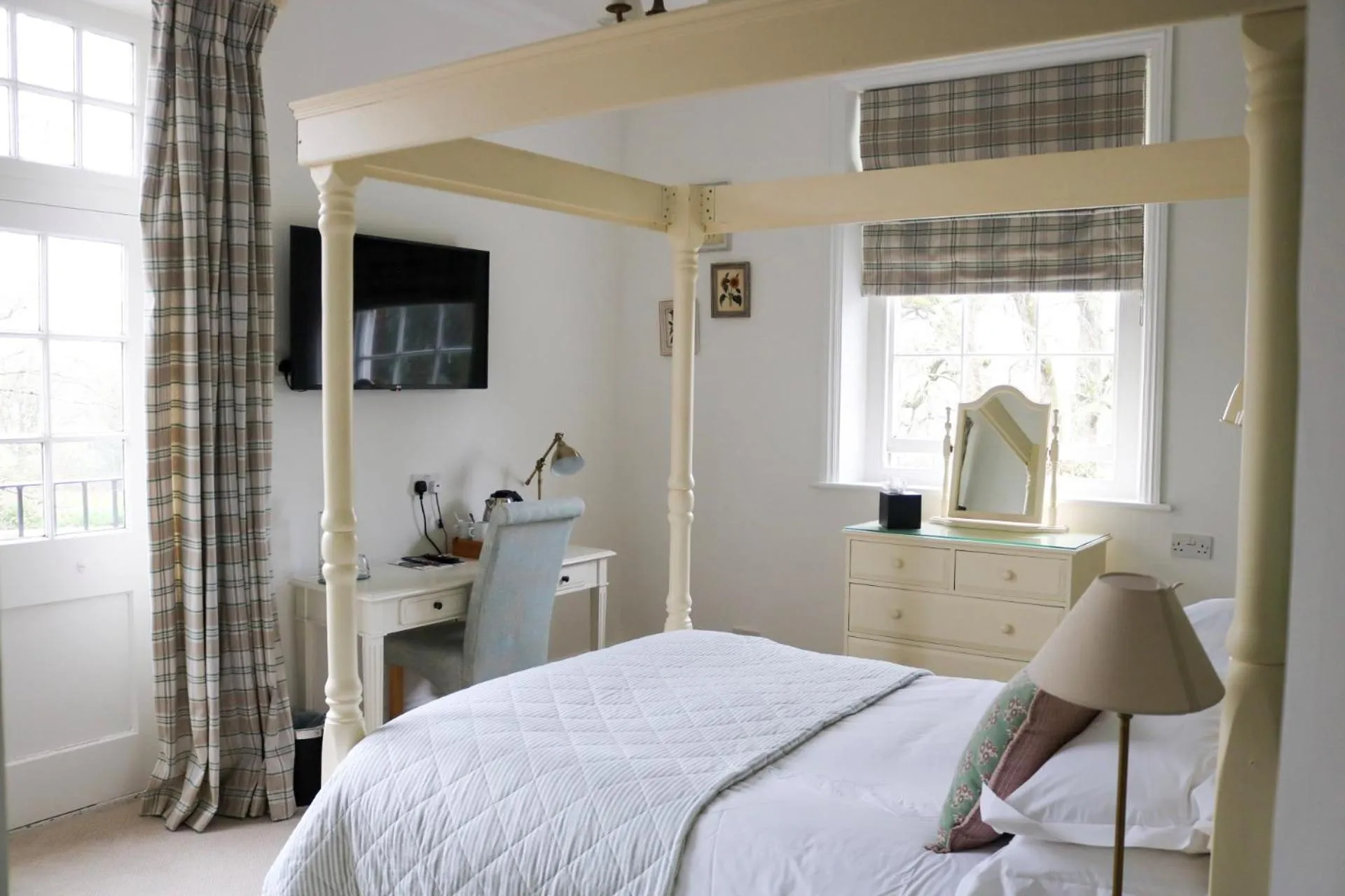 Bedroom, Bed in Bartley Lodge Hotel