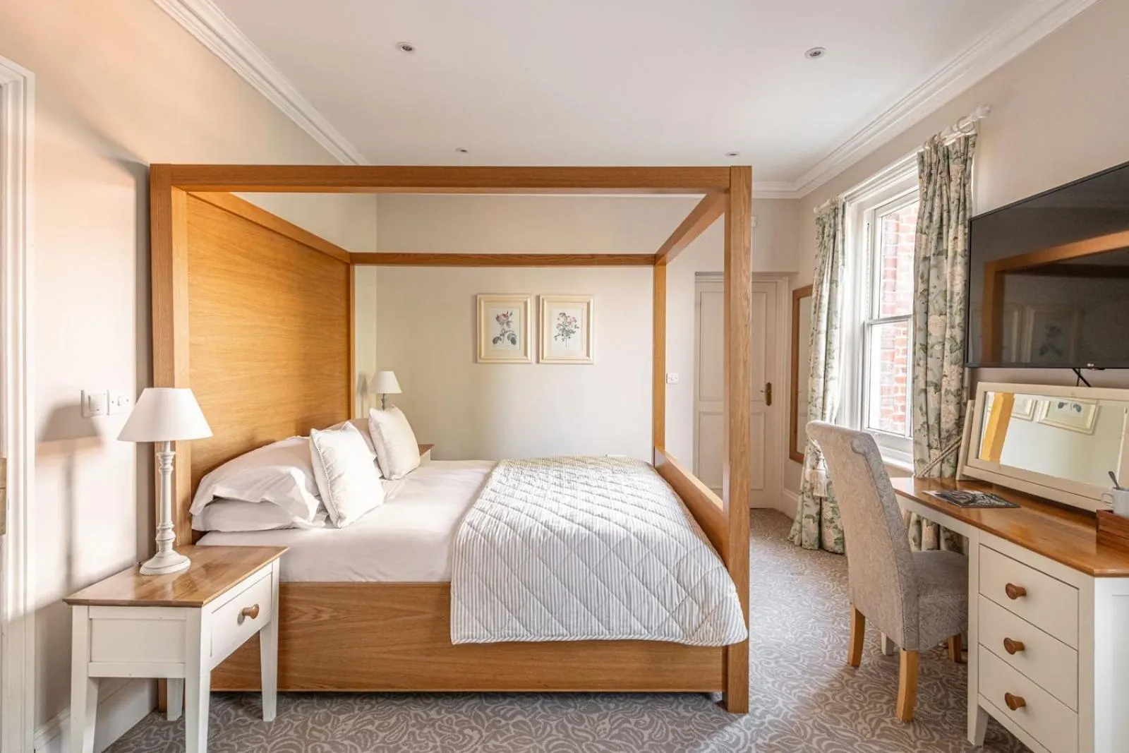 Bedroom, Bed in Bartley Lodge Hotel