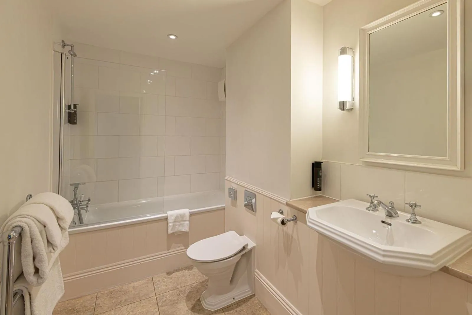 Bathroom in Bartley Lodge Hotel