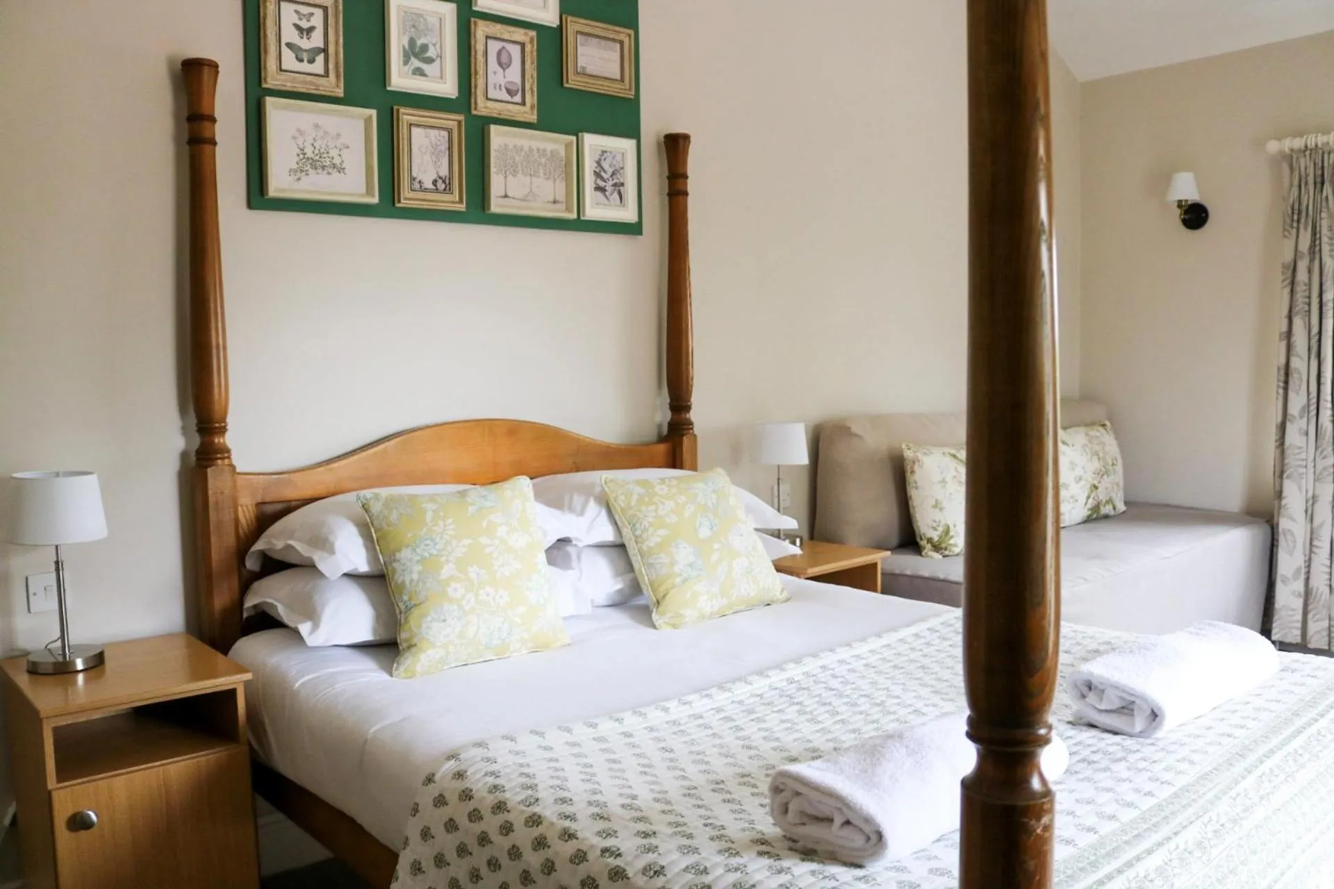 Bedroom, Bed in Bartley Lodge Hotel