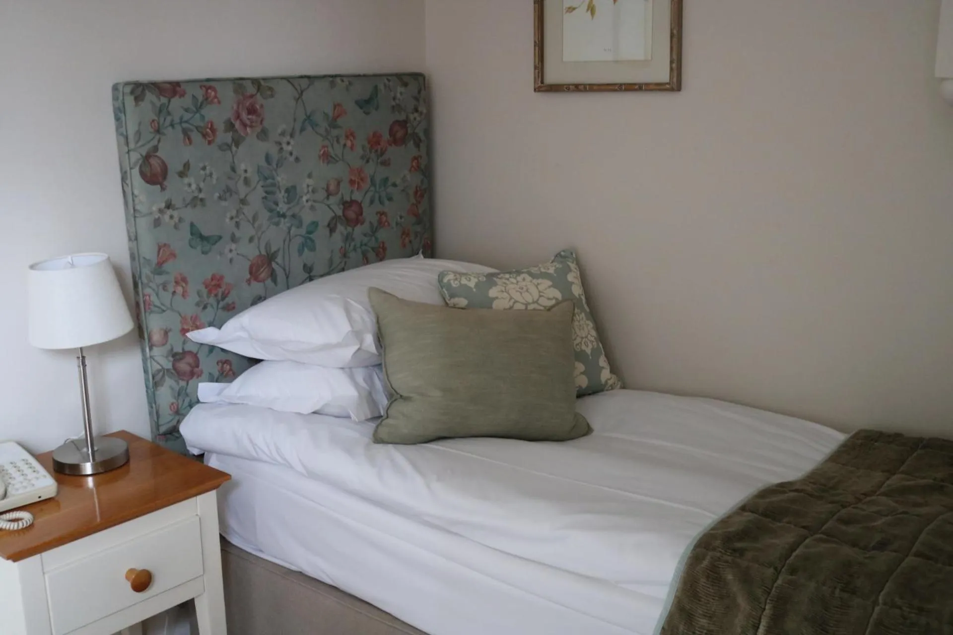 Bedroom, Bed in Bartley Lodge Hotel