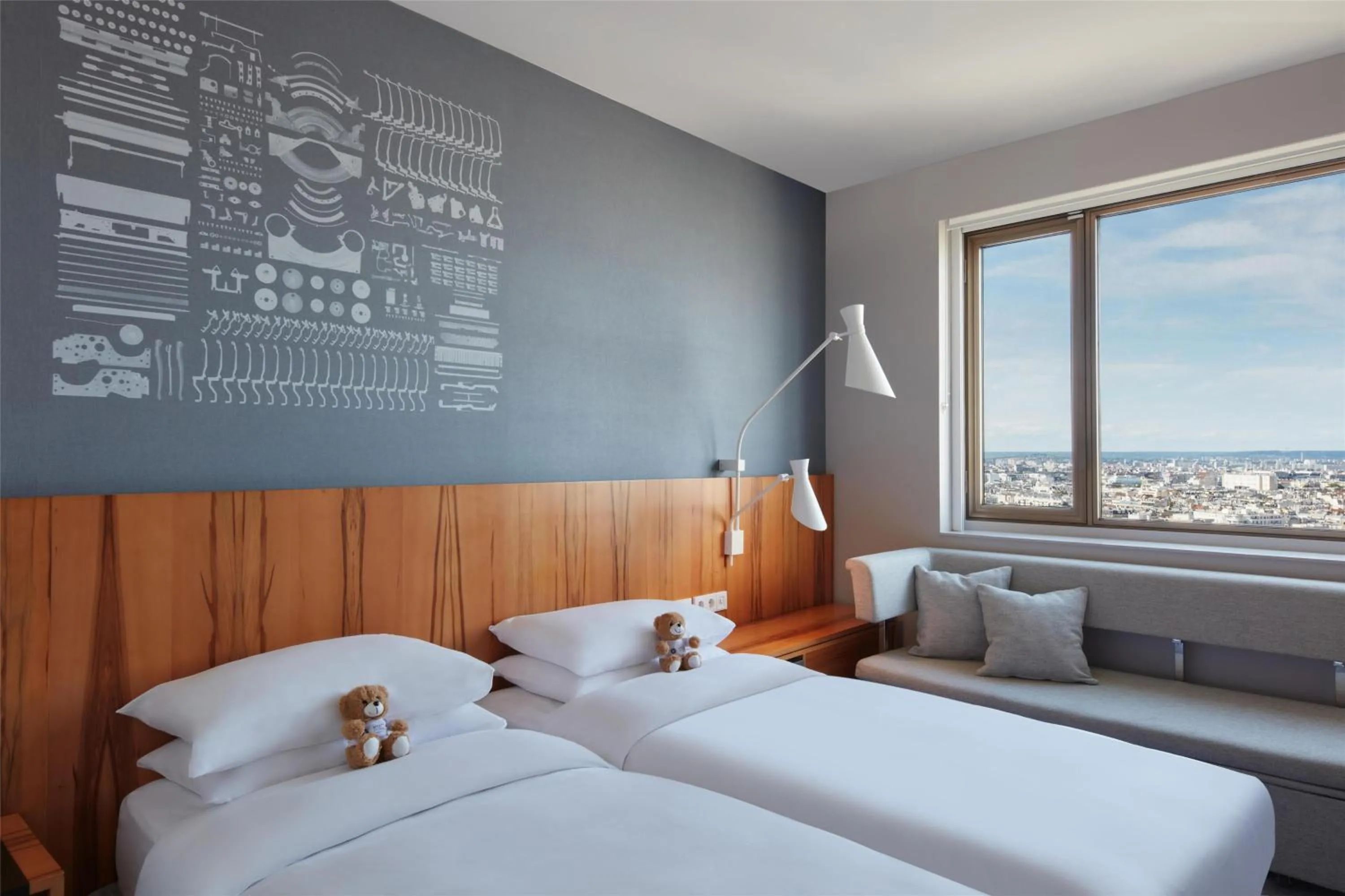 Bedroom, Bed in Hyatt Regency Paris Etoile