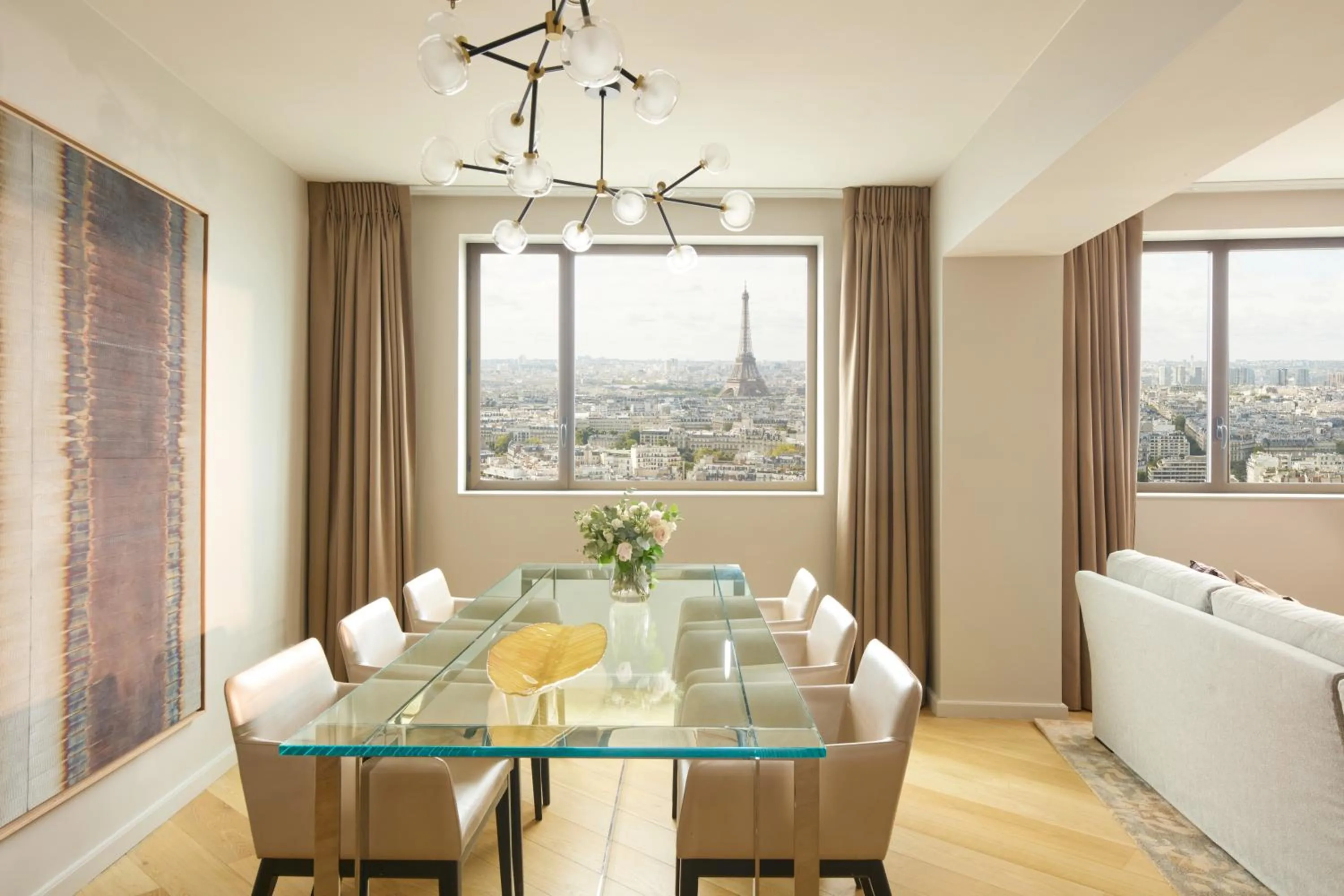 Living room in Hyatt Regency Paris Etoile