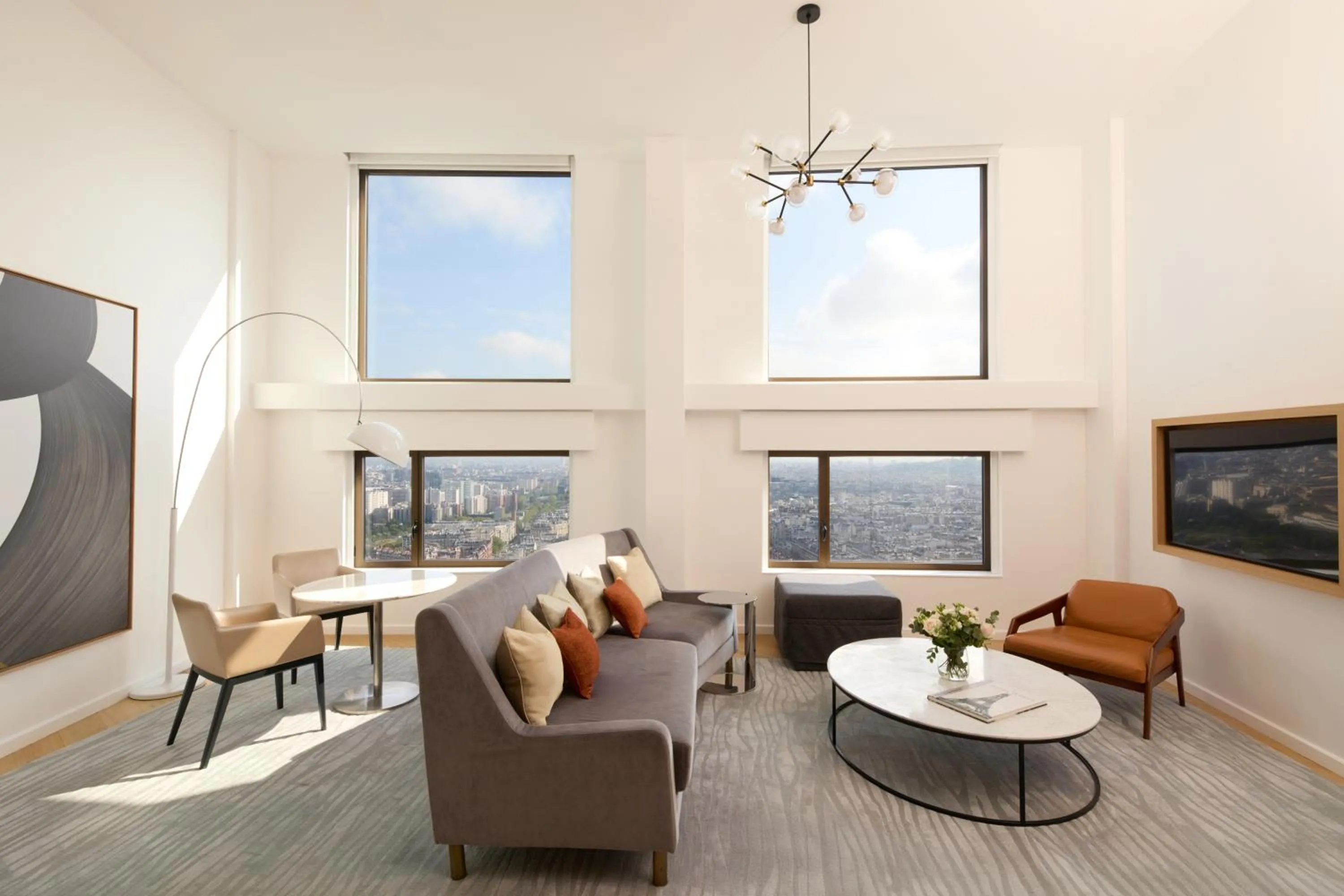 Living room in Hyatt Regency Paris Etoile