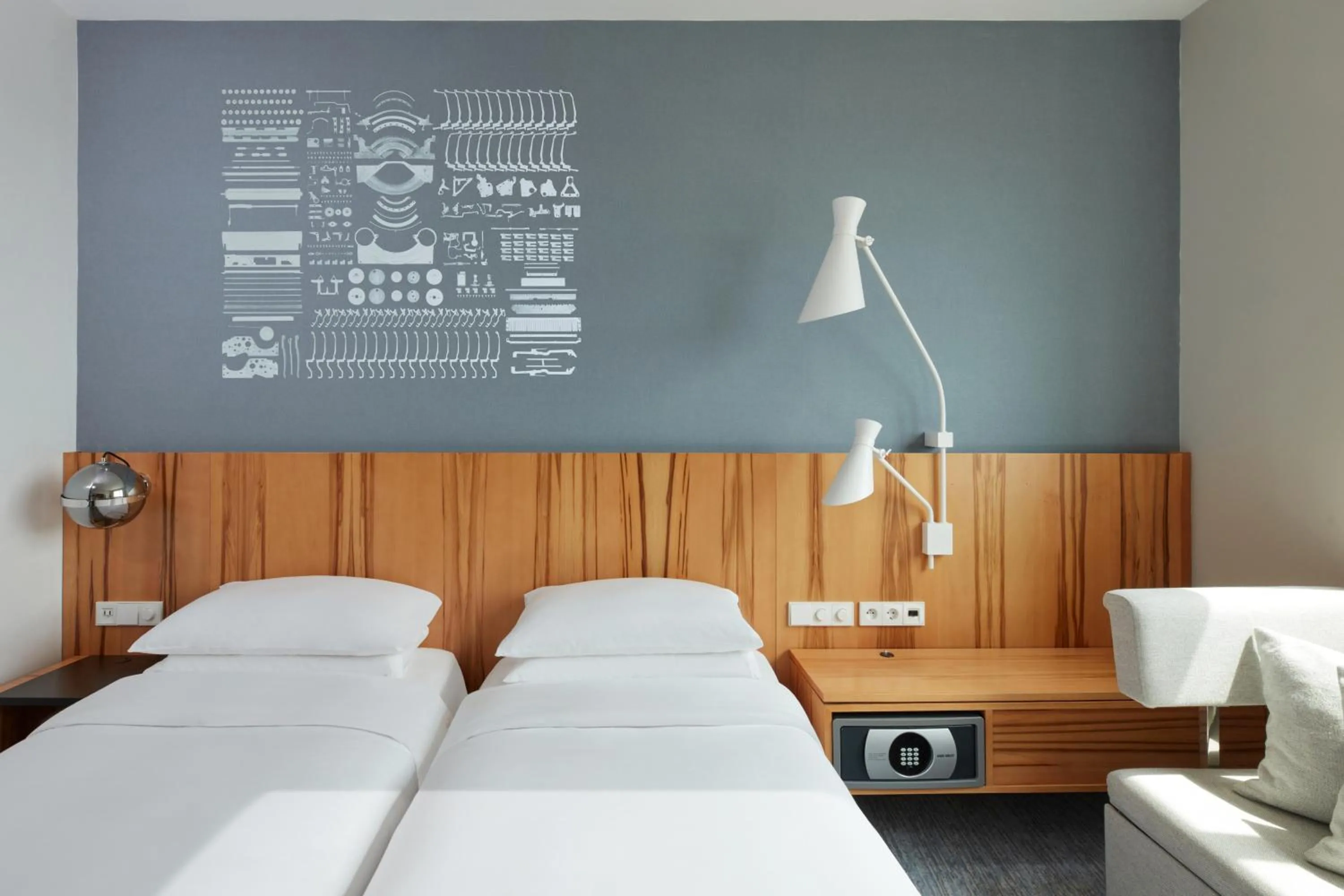 Bed in Hyatt Regency Paris Etoile