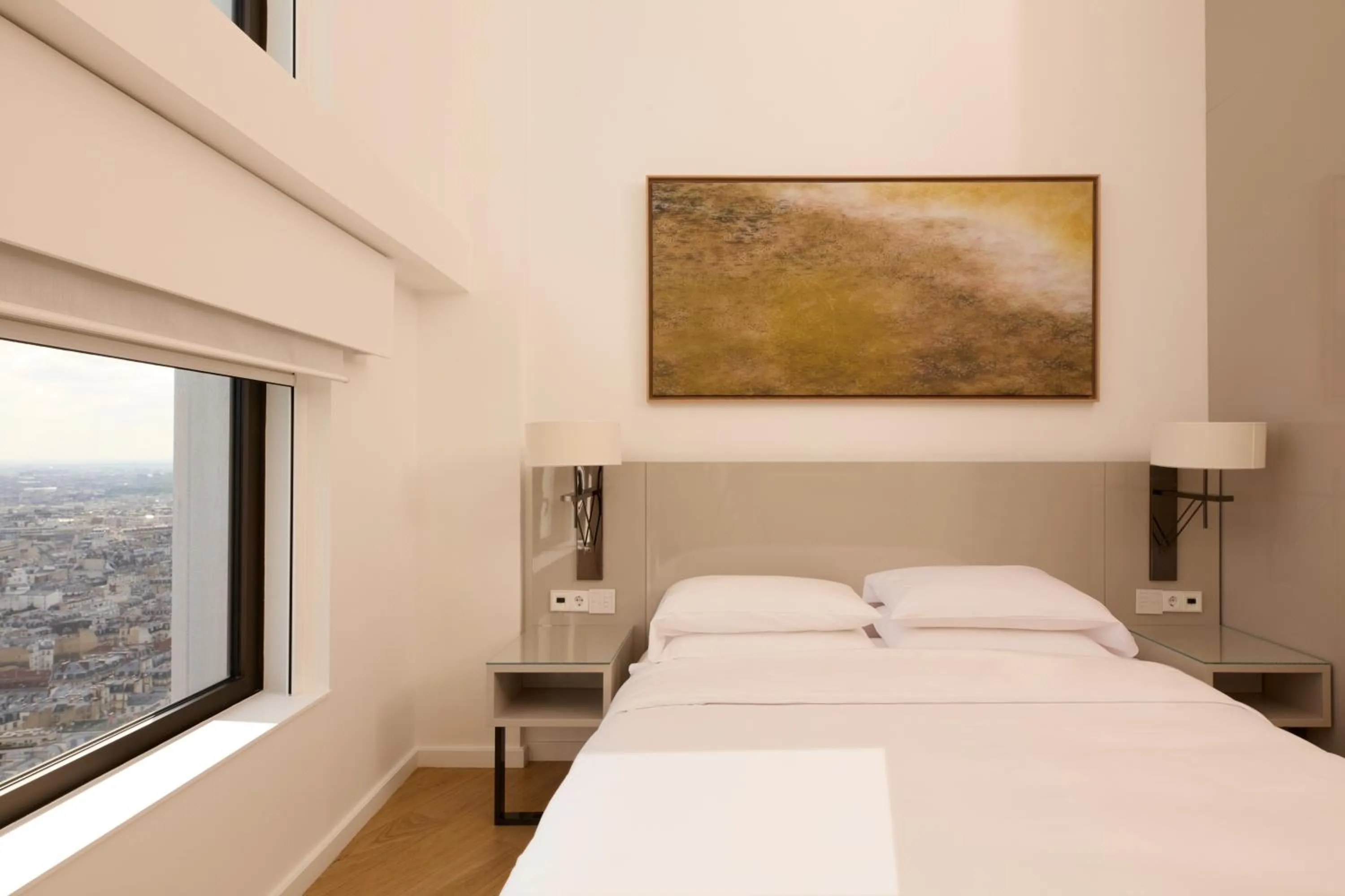 Bed in Hyatt Regency Paris Etoile