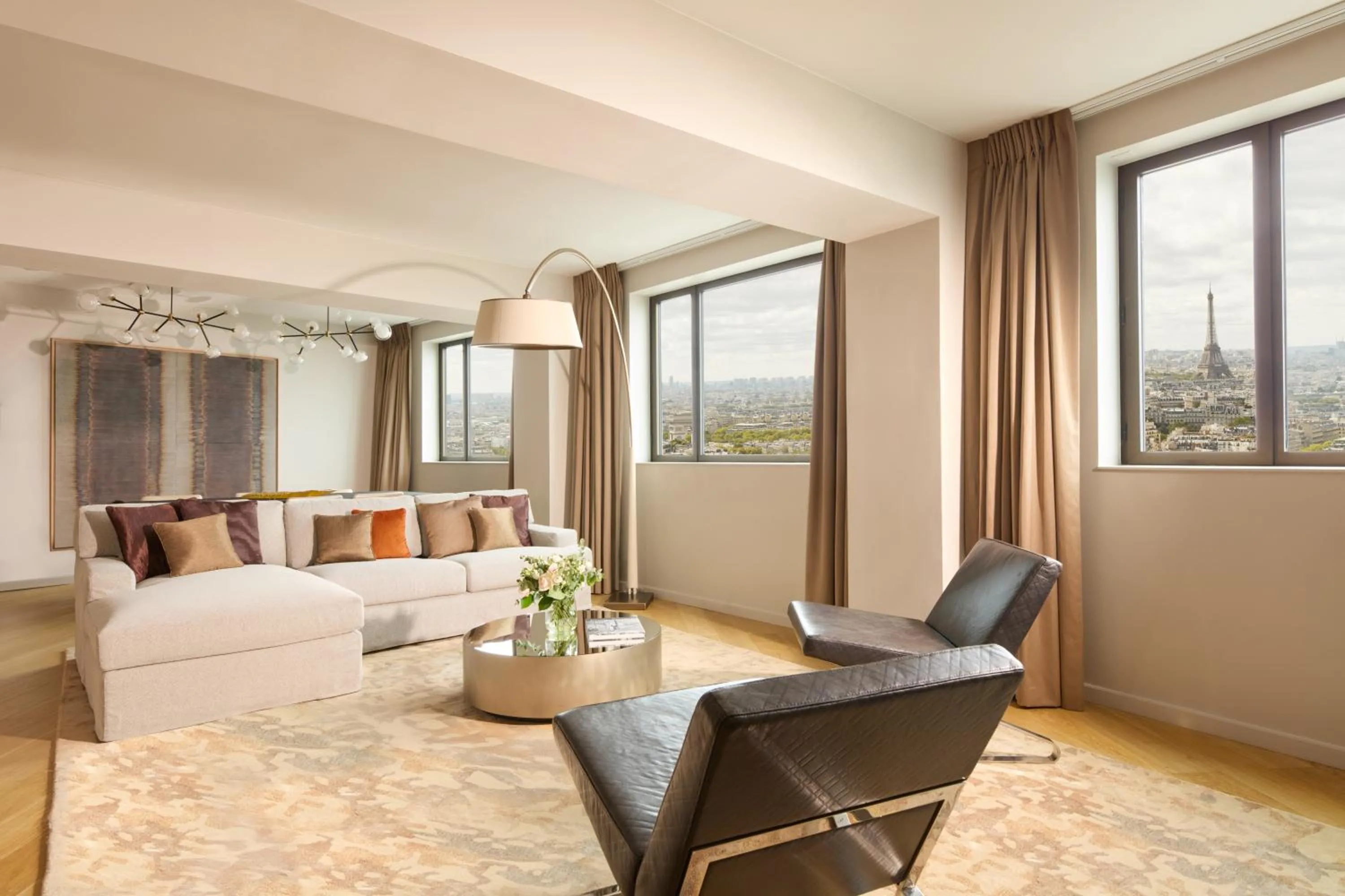 Living room, Bed in Hyatt Regency Paris Etoile