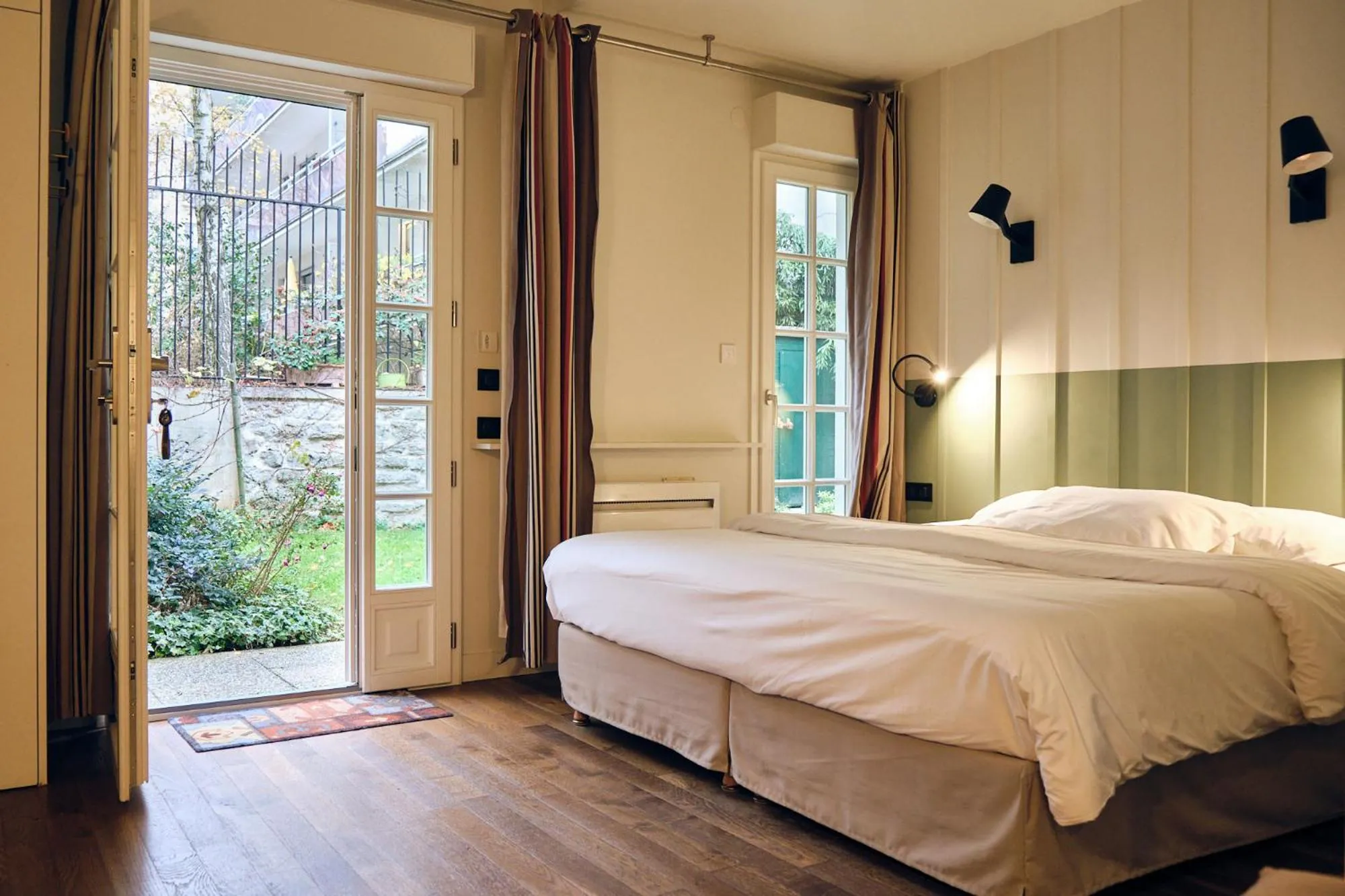 Bed in Le Vert Galant - Auberge Etchegorry