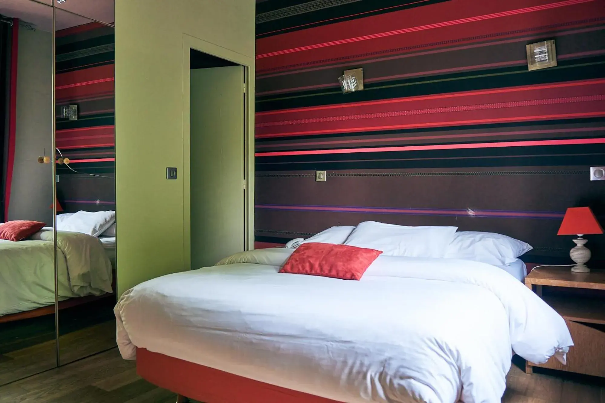 Bed in Le Vert Galant - Auberge Etchegorry Bed in Le Vert Galant - Auberge Etchegorry
