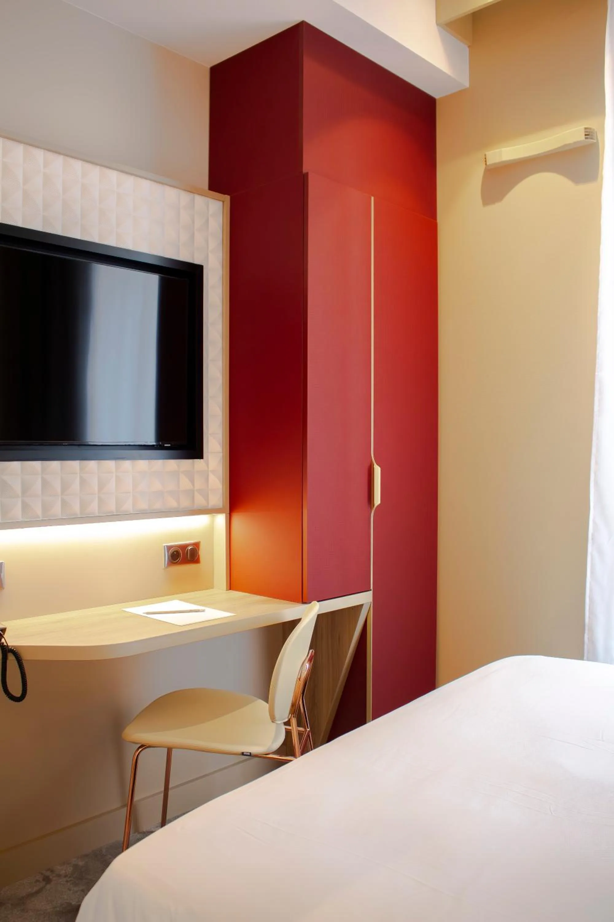 Bed in Brit Hotel Limoges Centre Gare - Hôtel & Spa