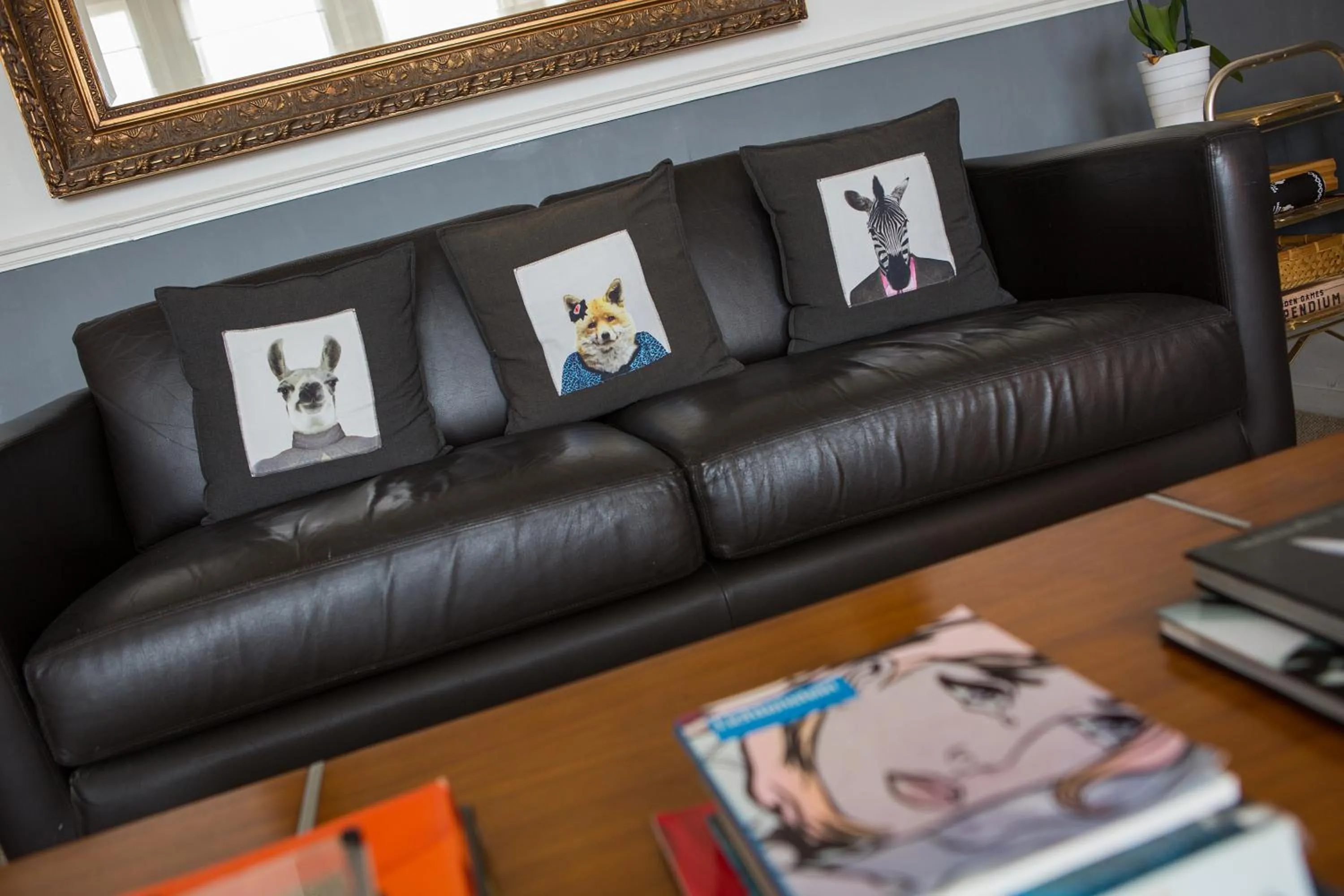 Lounge or bar in Norbury House Stylish Accommodation