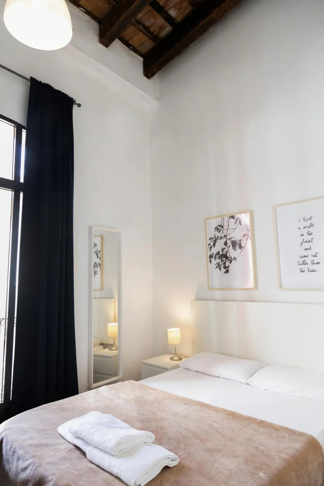 Photo of the whole room, Bed in Up Town