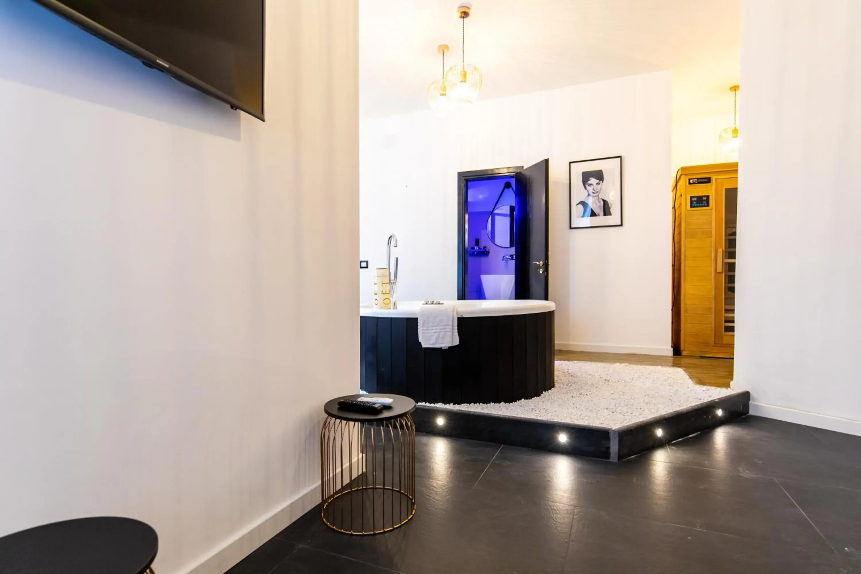 Superior Apartment with Sauna in Munì Boutique Flat by Babylon Stay Superior Apartment with Sauna in Munì Boutique Flat by Babylon Stay