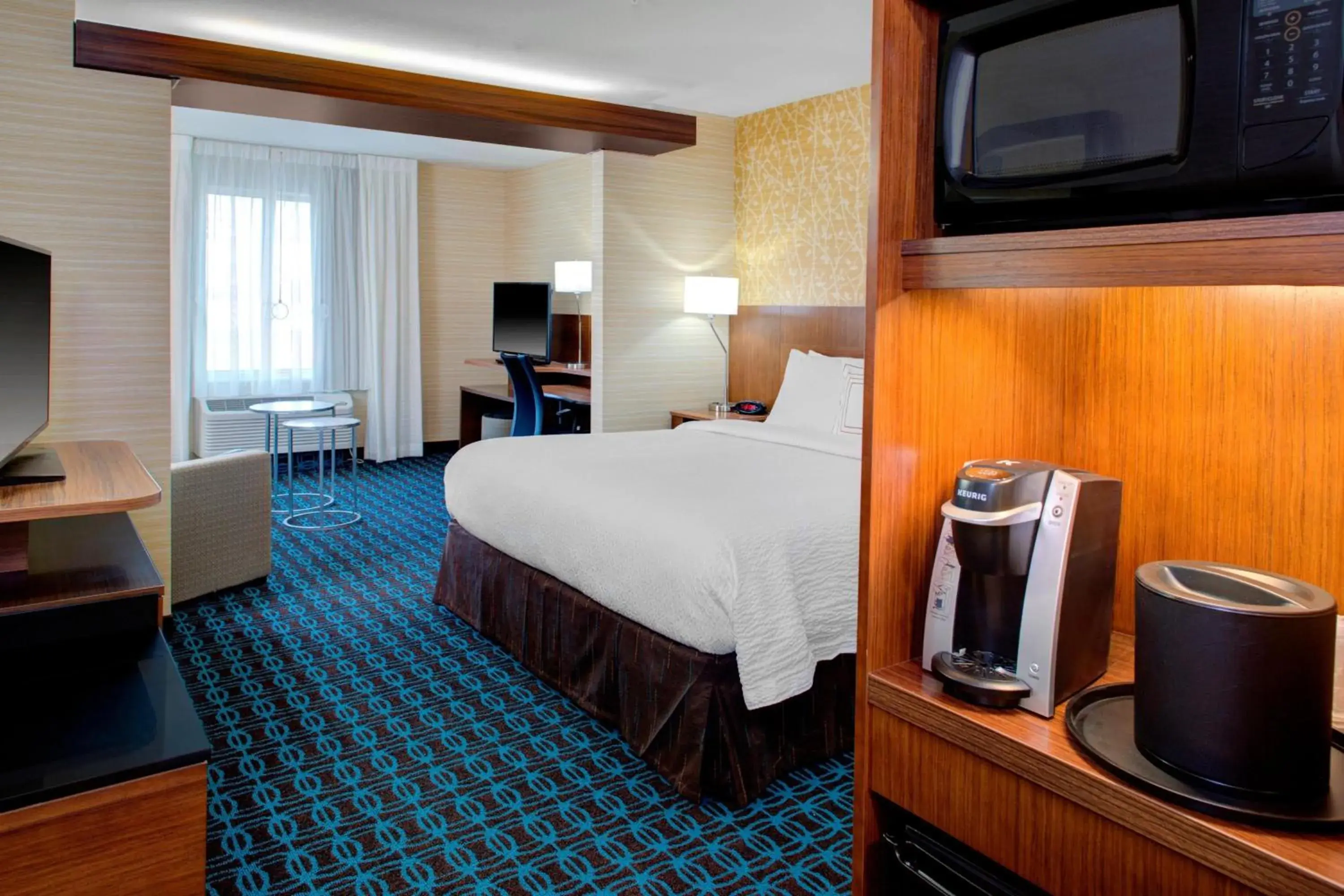 Executive King Suite in Fairfield Inn & Suites by Marriott Bakersfield North/Airport Executive King Suite in Fairfield Inn & Suites by Marriott Bakersfield North/Airport