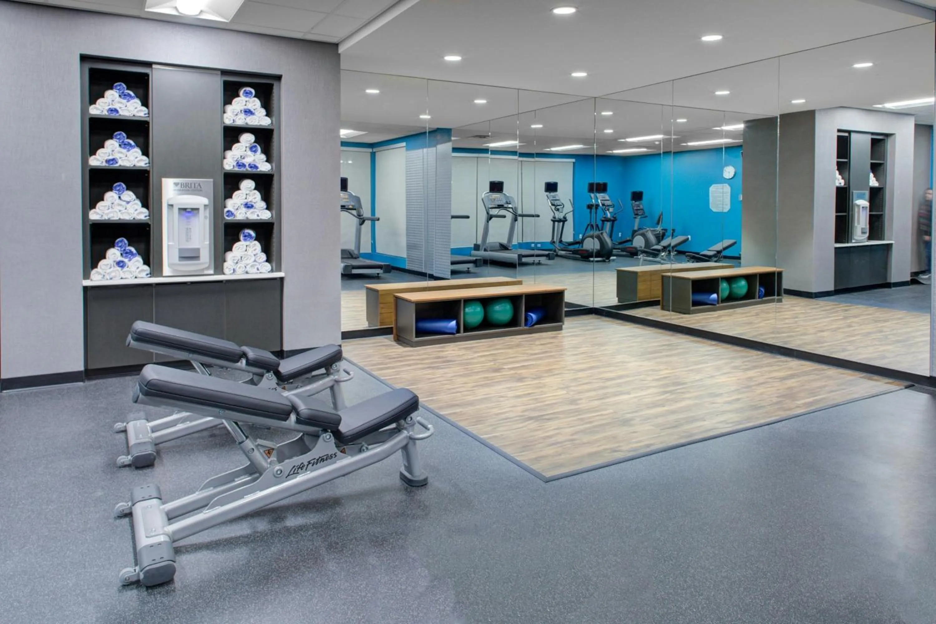 Fitness centre/facilities in Fairfield Inn & Suites by Marriott Bakersfield North/Airport