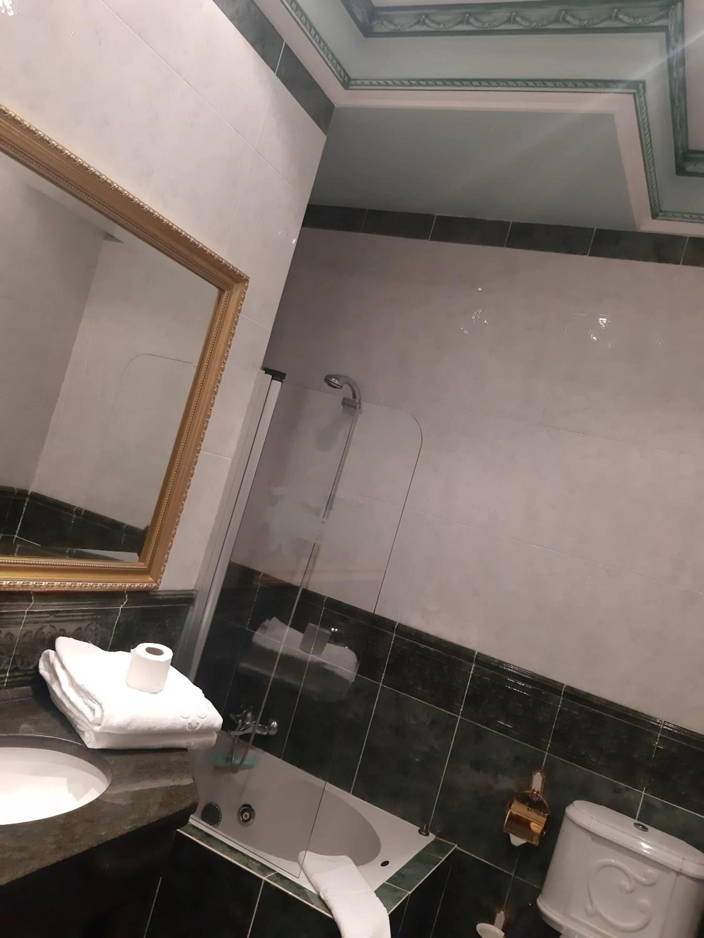 Shower in Hotel Spa Convento I