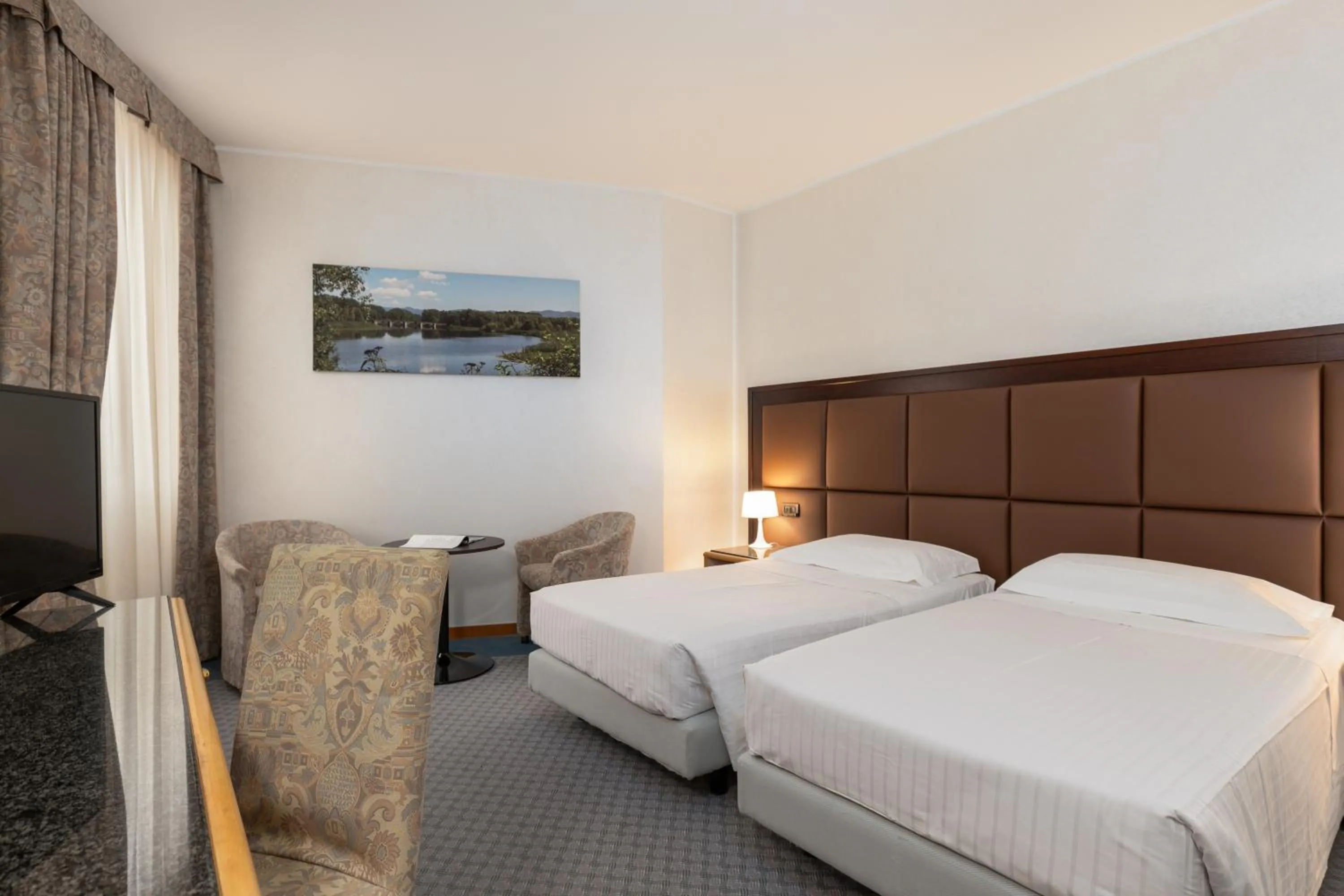 Photo of the whole room, Bed in Hotel Minerva