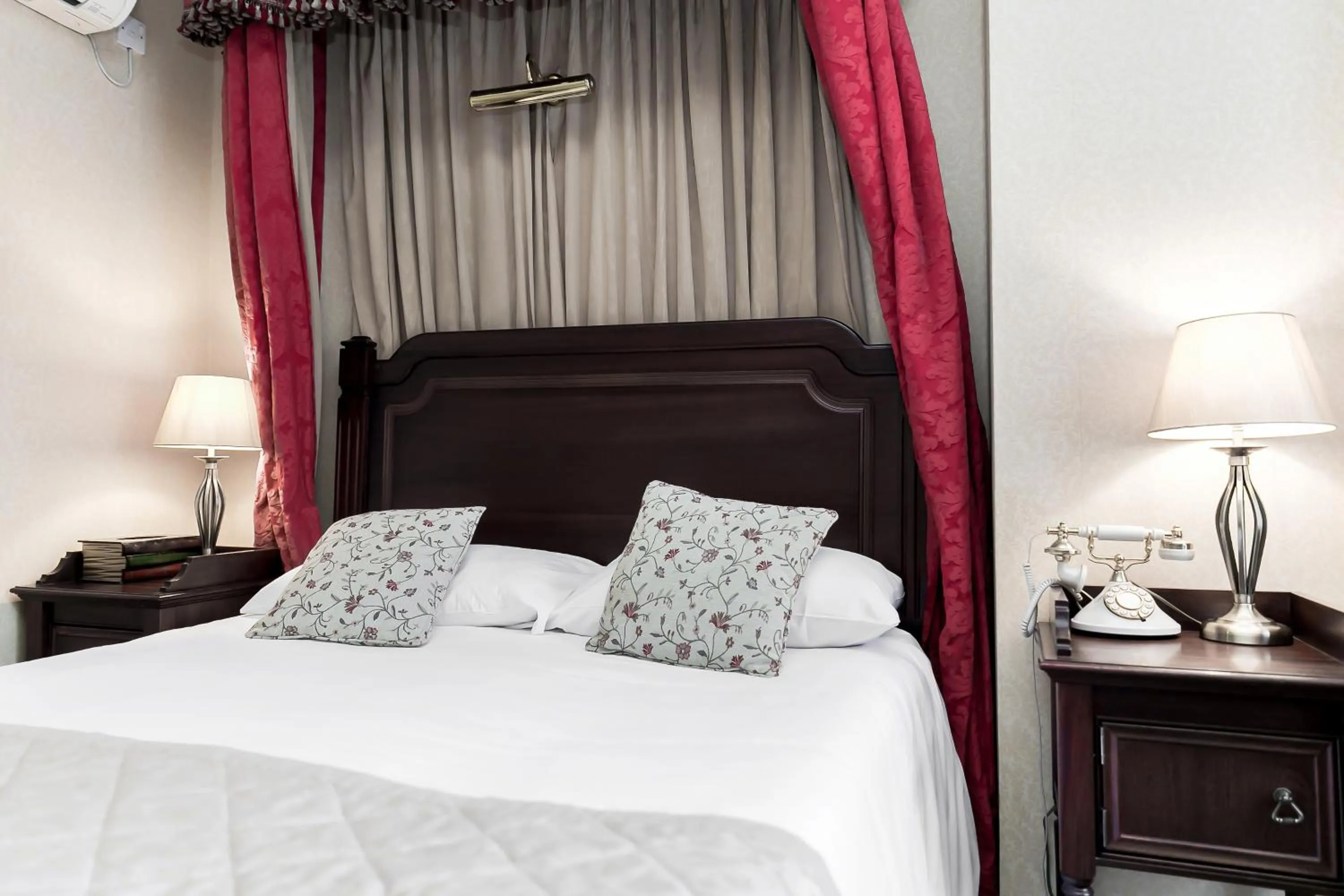 Bed in Butlers Townhouse