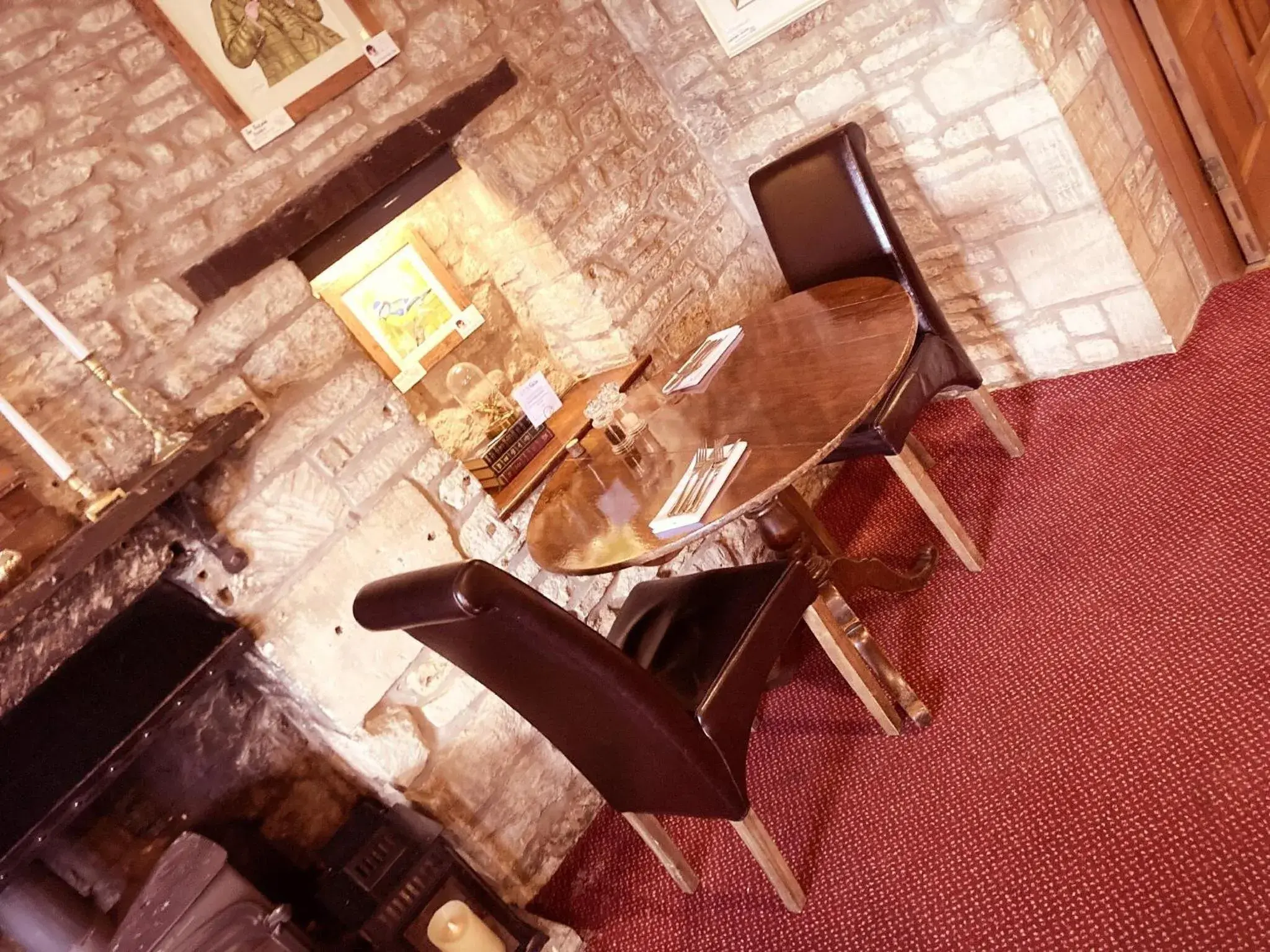 Food and drinks in Inn for All Seasons Food and drinks in Inn for All Seasons