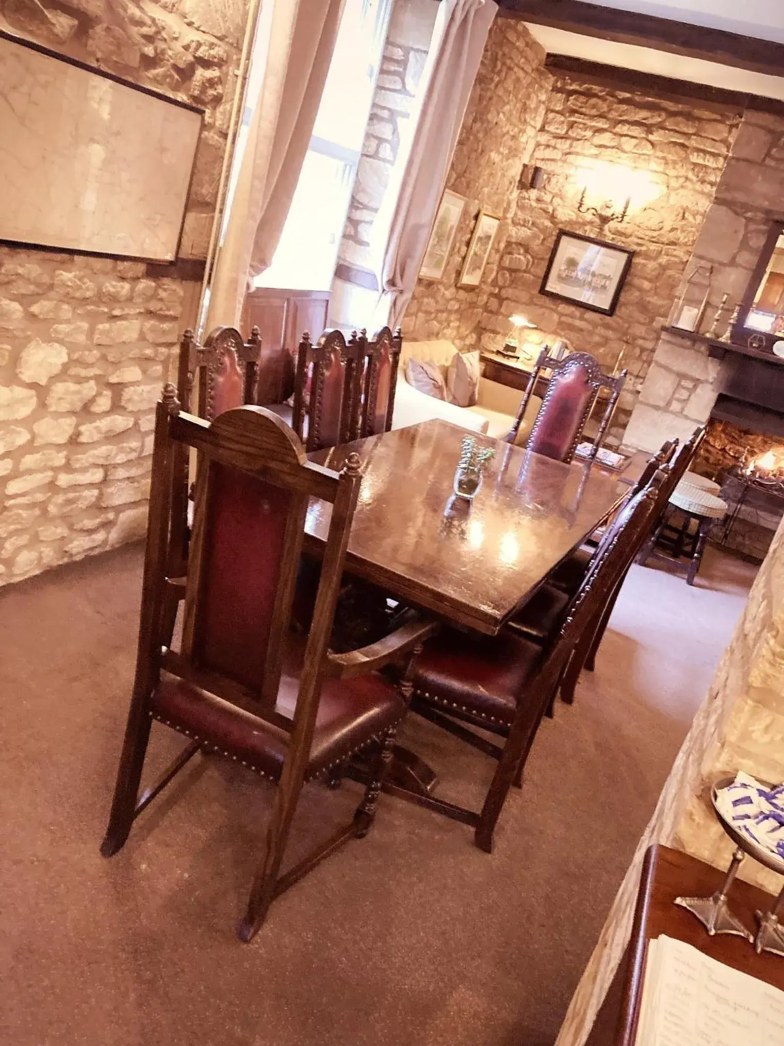 Food and drinks in Inn for All Seasons Food and drinks in Inn for All Seasons